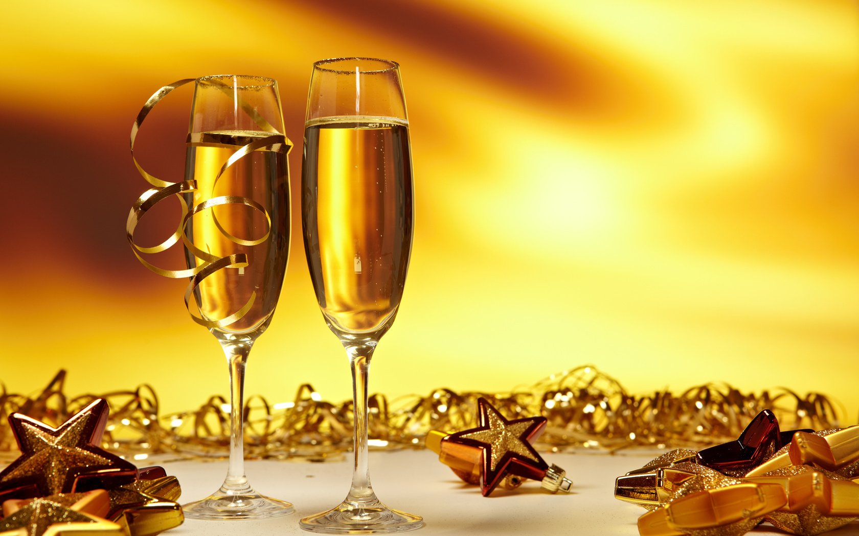Обои новый год, блестки, звезды, игрушки, лента, бокалы, праздник, рождество, шампанское, new year, sequins, stars, toys, tape, glasses, holiday, christmas, champagne разрешение 1920x1200 Загрузить