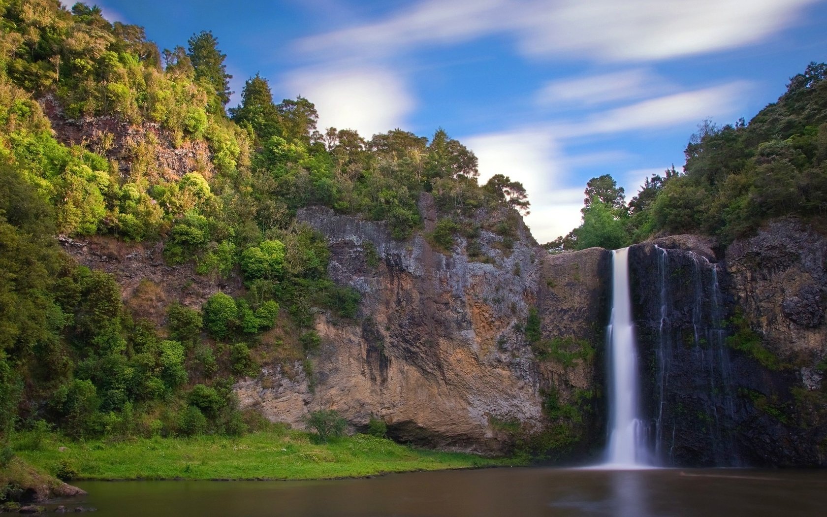 Обои деревья, скалы, природа, водопад, trees, rocks, nature, waterfall разрешение 1920x1080 Загрузить