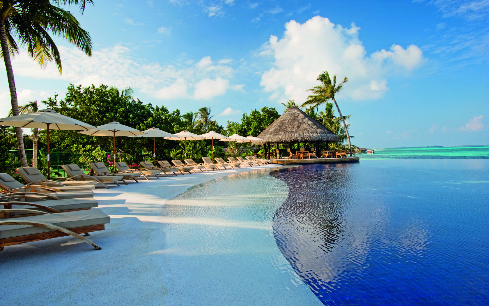 Обои пляж, пальмы, тропики, мальдивы, beach, palm trees, tropics, the maldives разрешение 3543x2362 Загрузить