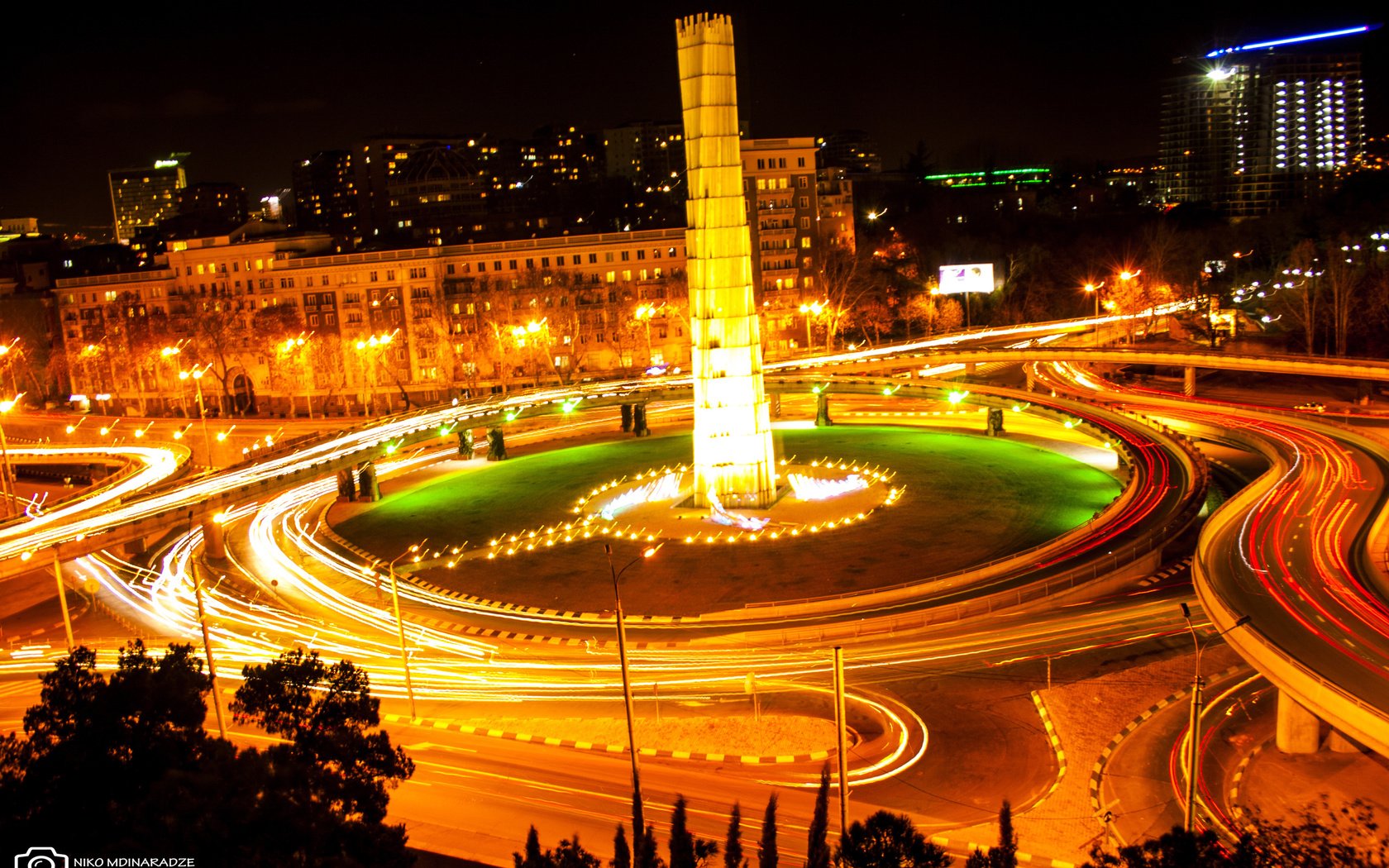 Обои грузия, тбилиси, hero memorial, ноч, georgia, tbilisi, night разрешение 2560x1600 Загрузить