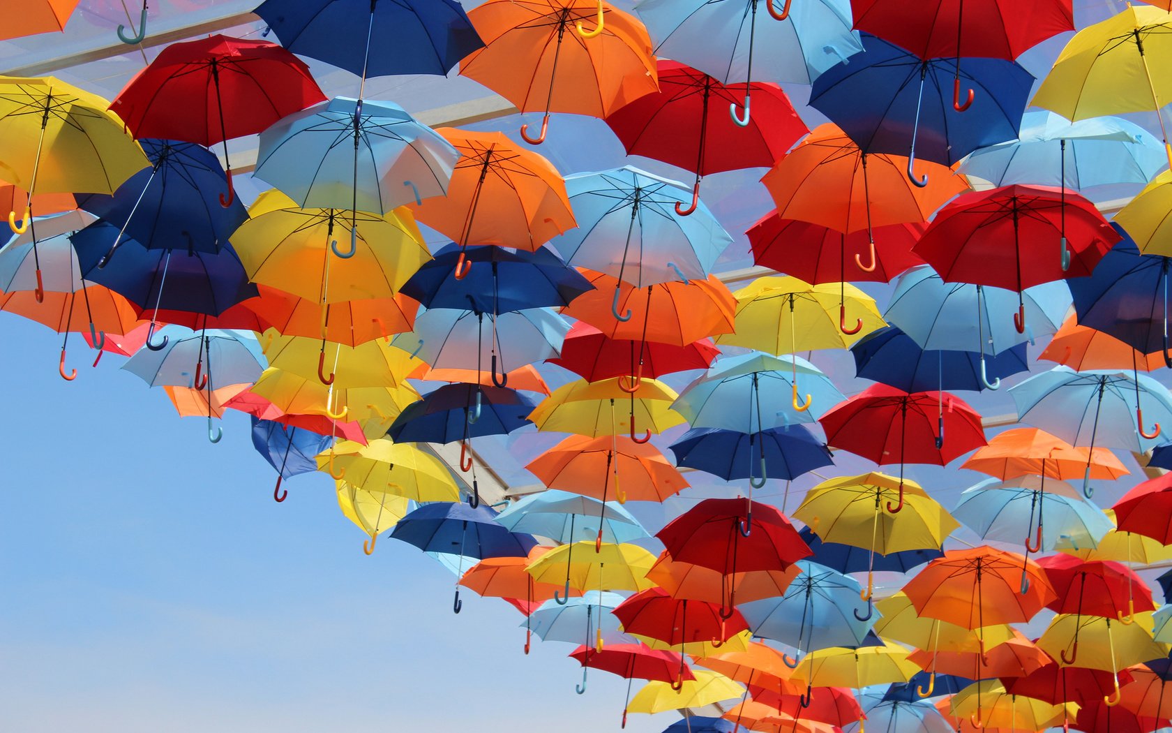 Обои небо, разноцветные, яркие, зонтики, the sky, colorful, bright, umbrellas разрешение 2048x1365 Загрузить