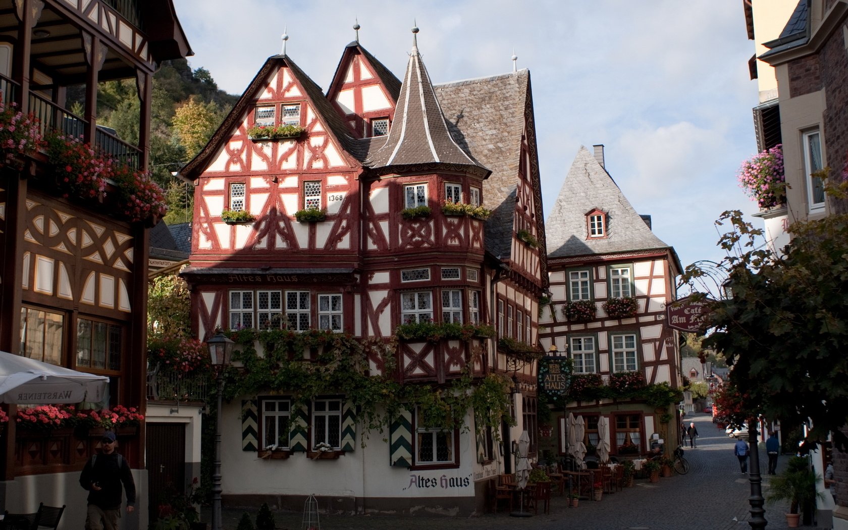 Обои германия, бахарах, фахверковые дома, germany, bacharach, half-timbered houses разрешение 1920x1200 Загрузить