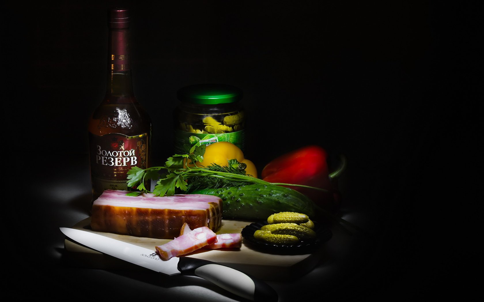 Обои овощи, мясо, пиво, алкоголь, натюрморт, vegetables, meat, beer, alcohol, still life разрешение 2560x1600 Загрузить