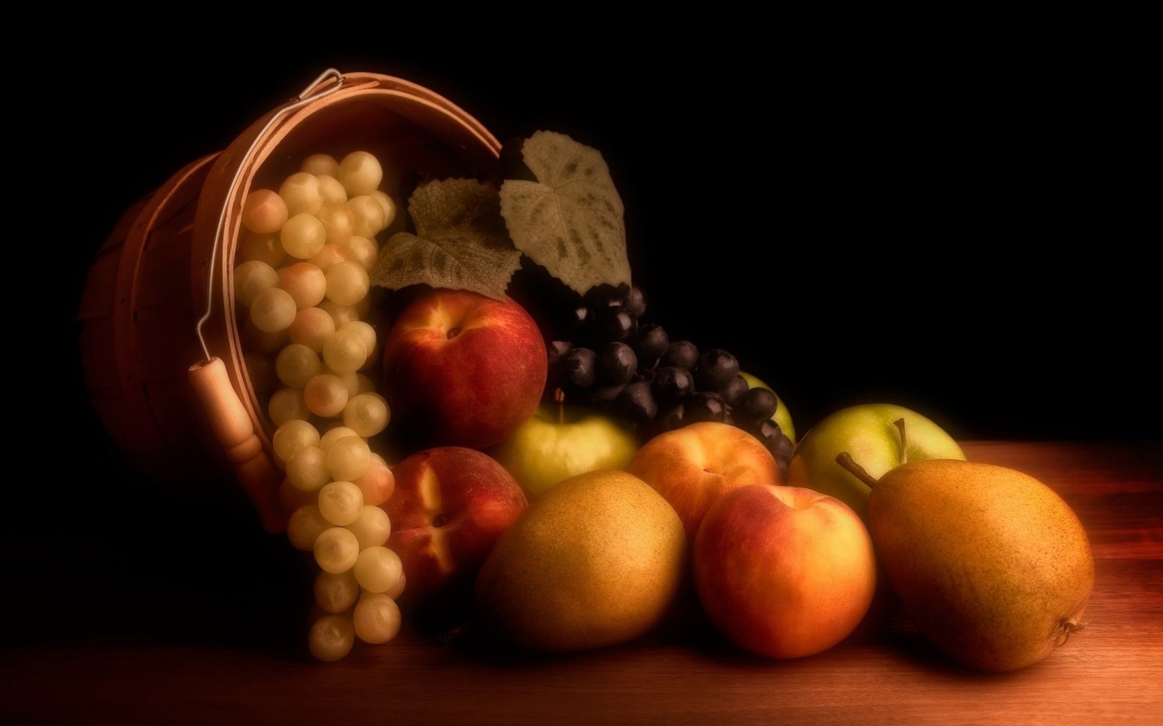 Обои виноград, фрукты, яблоки, персики, натюрморт, груши, grapes, fruit, apples, peaches, still life, pear разрешение 1920x1280 Загрузить