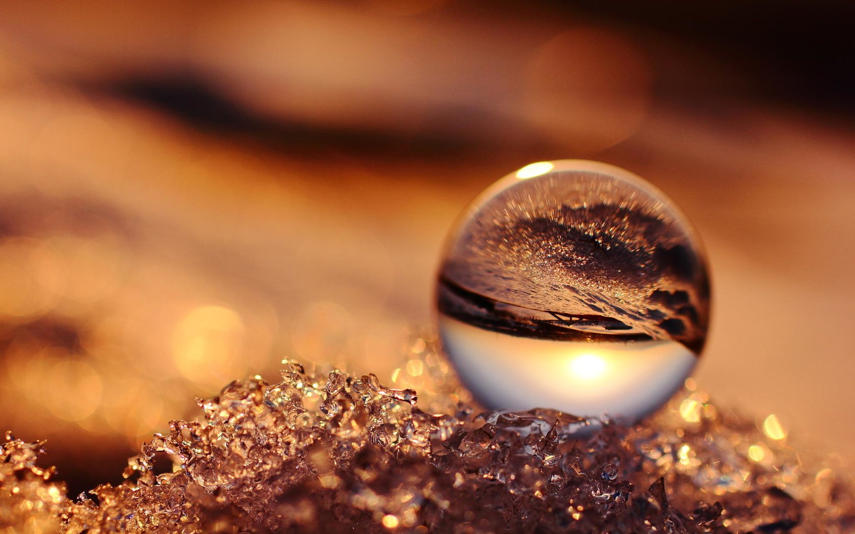 Обои макро, отражение, капли, капля, лёд, природа.вода, macro, reflection, drops, drop, ice, nature.water разрешение 2048x1307 Загрузить