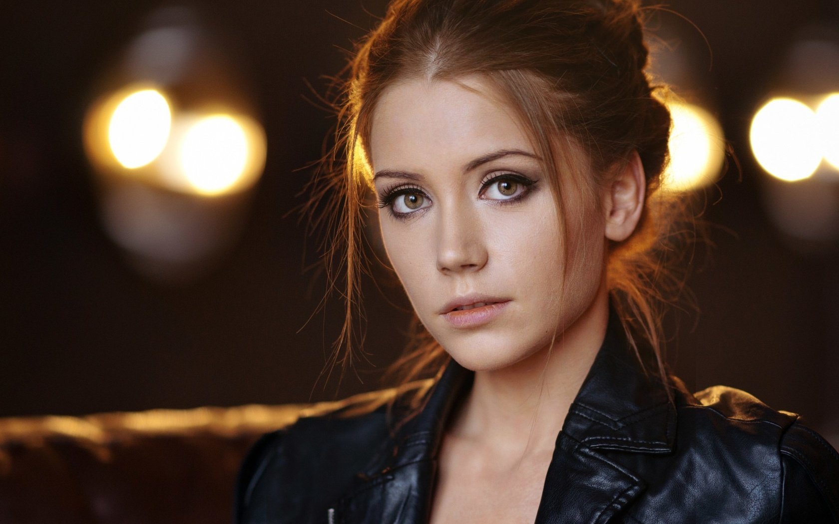 Обои девушка, лицо, куртка, шатенка, боке, xenia kokoreva, ксения кокорева, girl, face, jacket, brown hair, bokeh, kseniya kokoreva разрешение 2048x1392 Загрузить