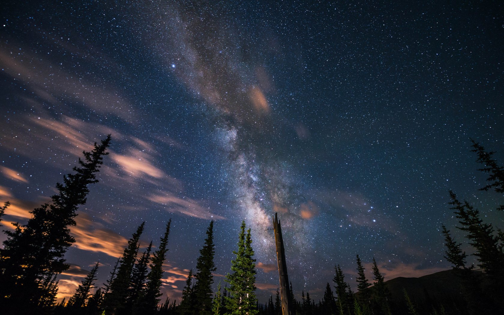 Обои небо, деревья, звезды, силуэты, млечный путь, the sky, trees, stars, silhouettes, the milky way разрешение 2048x1367 Загрузить