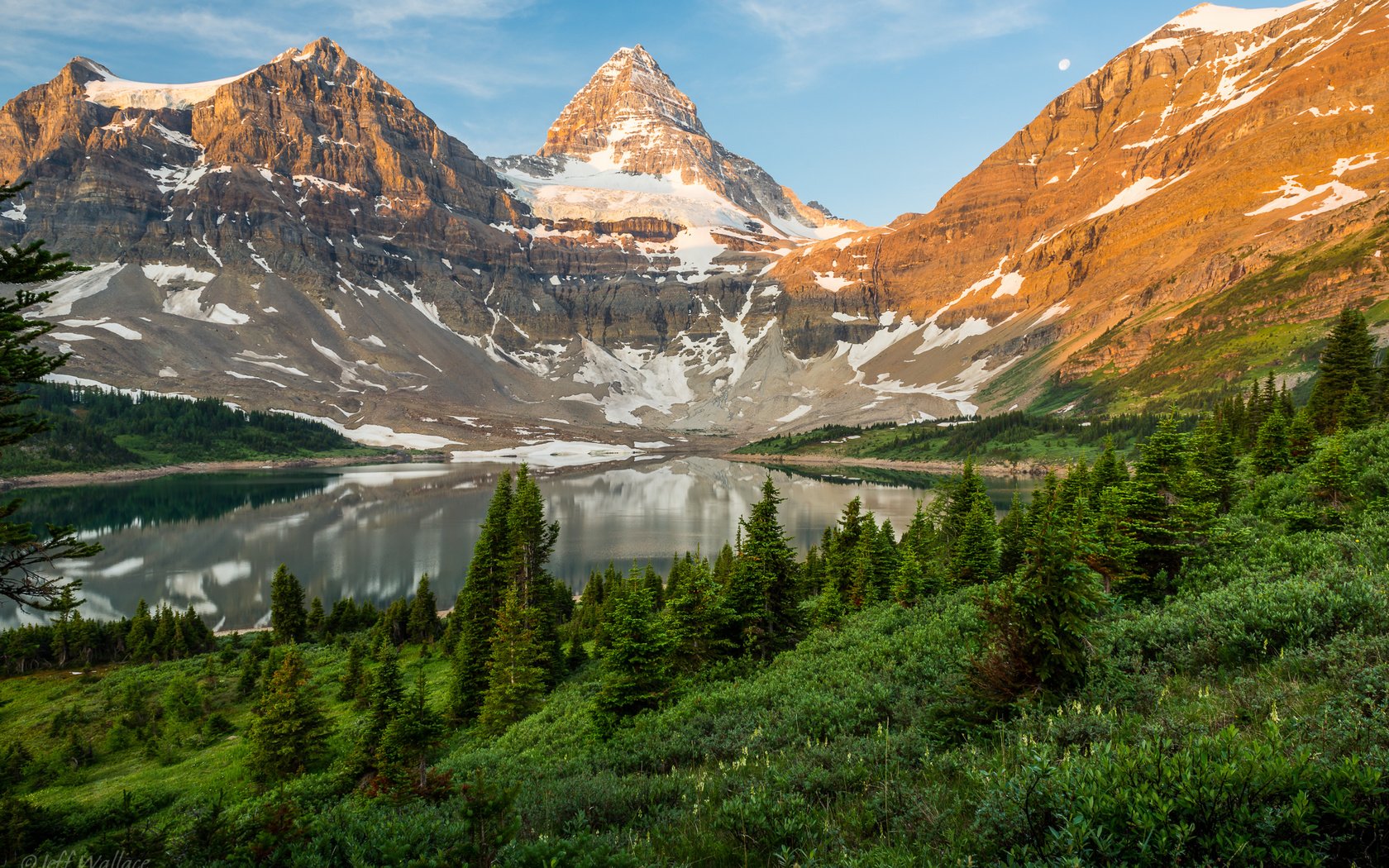 Обои озеро, горы, природа, лес, jeff wallace, lake, mountains, nature, forest разрешение 2048x1367 Загрузить