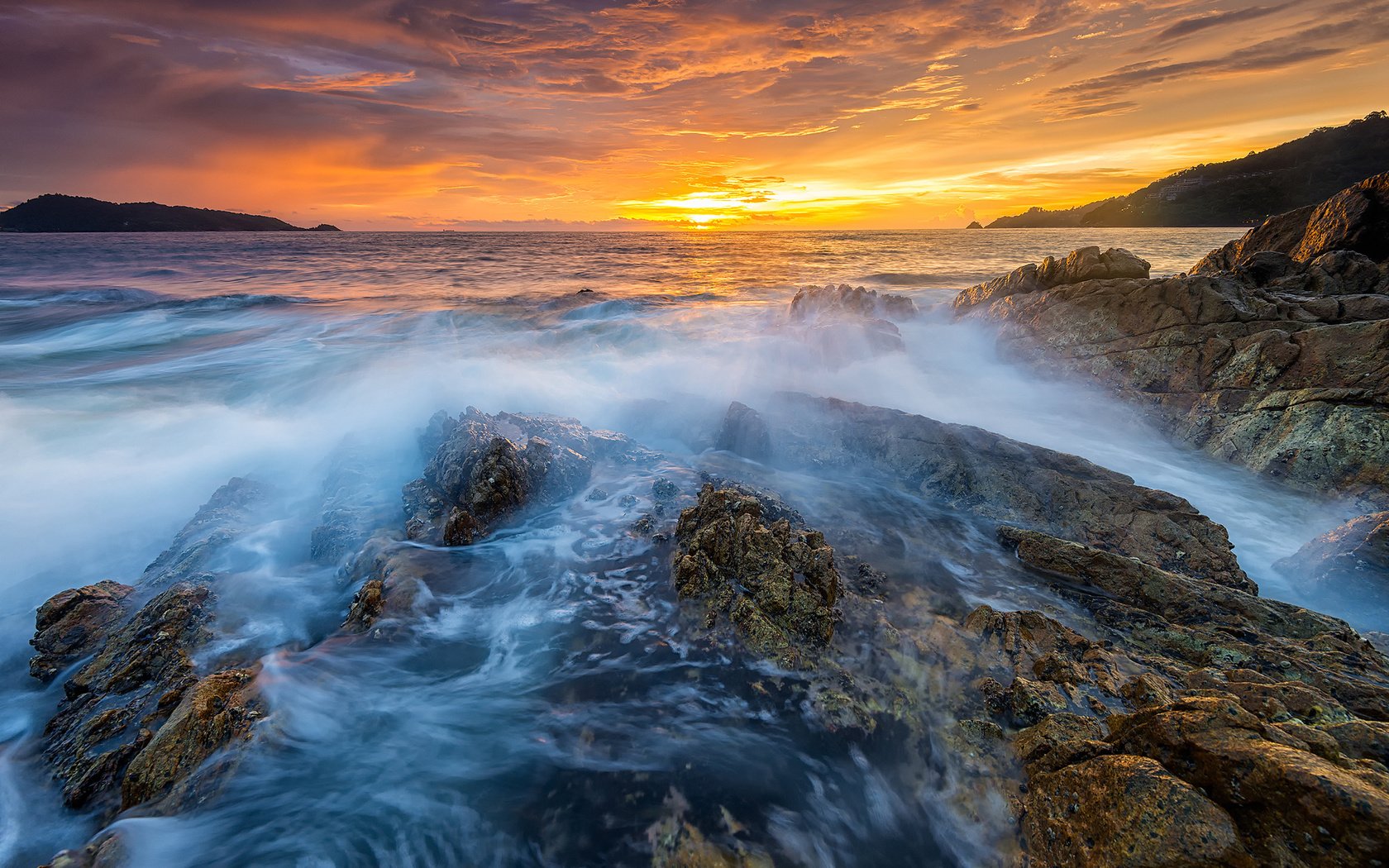 Обои вечер, скалы, закат, море, таиланд, the evening, rocks, sunset, sea, thailand разрешение 2048x1366 Загрузить