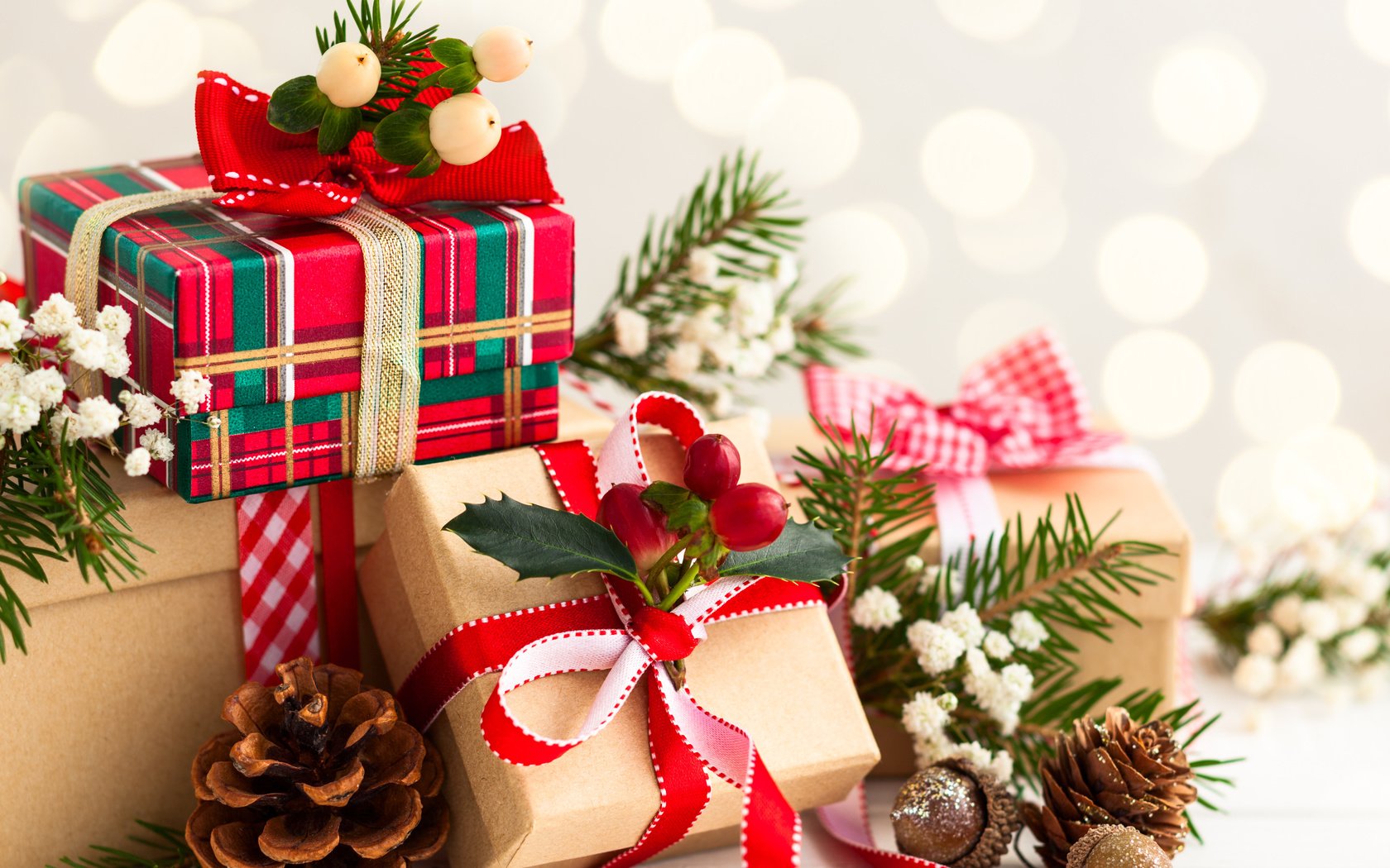 Обои новый год, подарки, рождество, шишки, new year, gifts, christmas, bumps разрешение 5616x3744 Загрузить