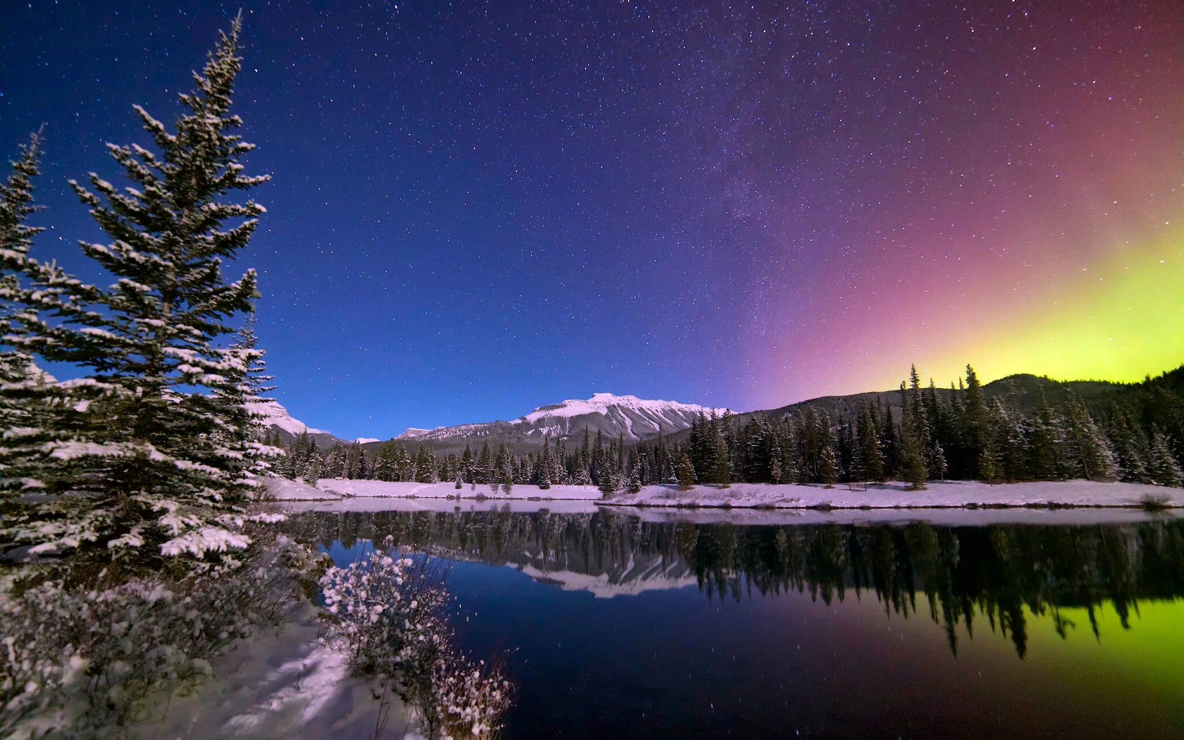 Обои зима, ели, горное озеро, ландшафт, зимний лес, валлпапер, winter, ate, mountain lake, landscape, winter forest, wallpaper разрешение 2048x1365 Загрузить