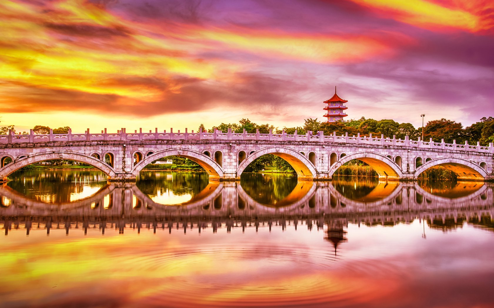 Обои закат, отражение, мост, водоем, сингапур, китайский сад, sunset, reflection, bridge, pond, singapore, chinese garden разрешение 2048x1366 Загрузить