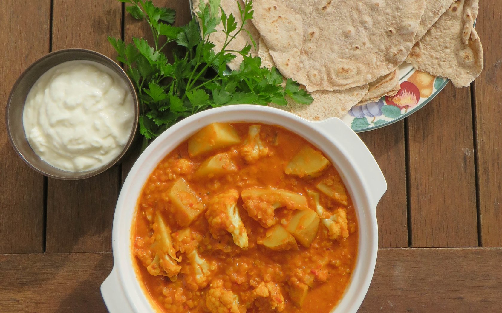 Обои зелень, картофель, лаваш, цветная капуста, рагу, curried potato and cauliflower, greens, potatoes, pita, cauliflower, stew разрешение 3000x1786 Загрузить