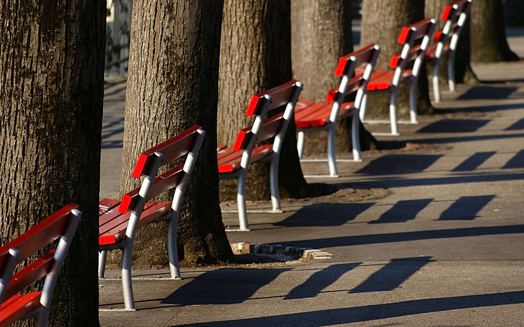 Обои город, улица, скамьи, the city, street, bench разрешение 2560x1600 Загрузить