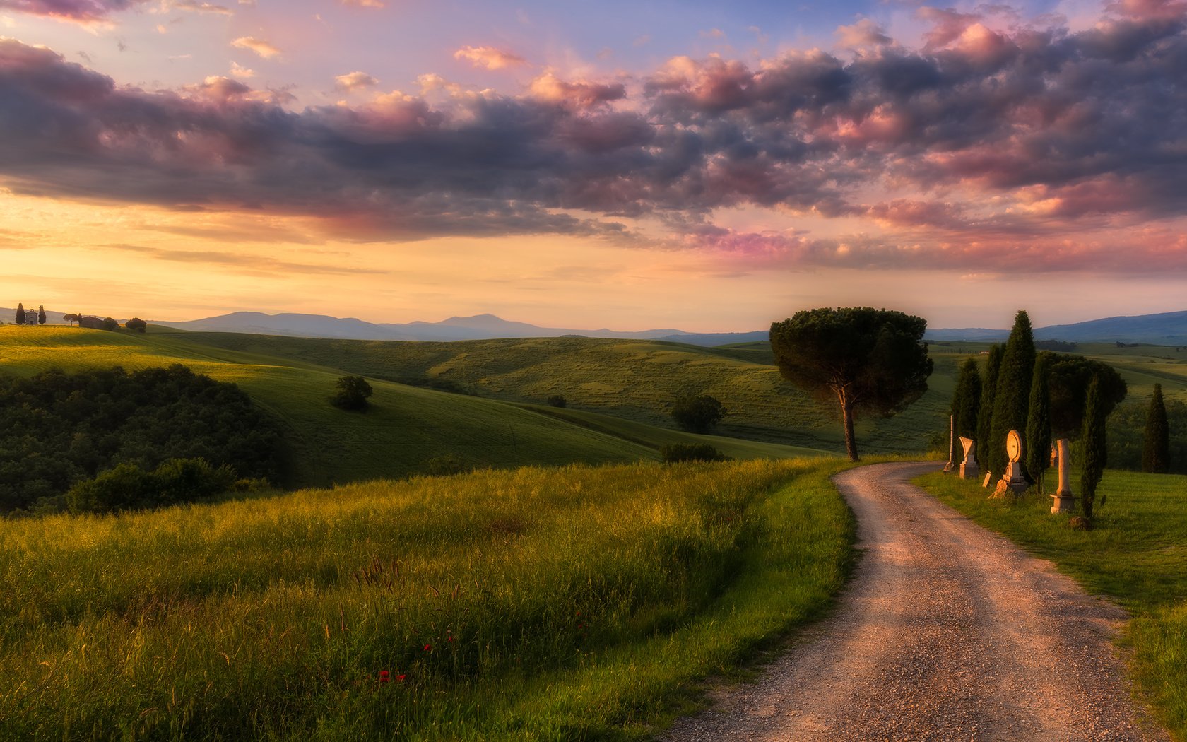 Обои небо, дорога, трава, облака, деревья, природа, утро, the sky, road, grass, clouds, trees, nature, morning разрешение 2048x1367 Загрузить