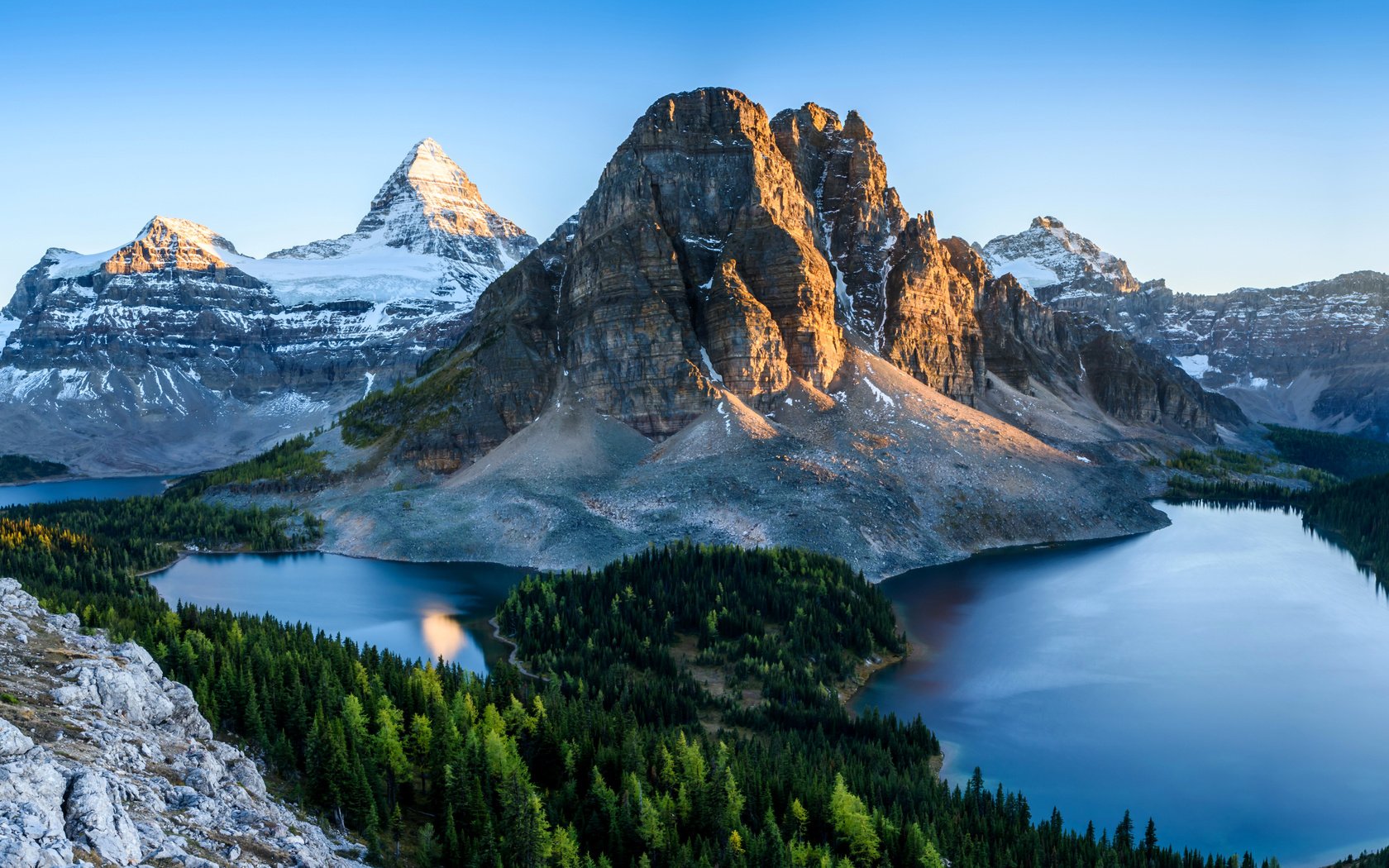 Обои деревья, горы, скалы, камни, леса, озёра, канада, банф, trees, mountains, rocks, stones, forest, lake, canada, banff разрешение 3500x2000 Загрузить