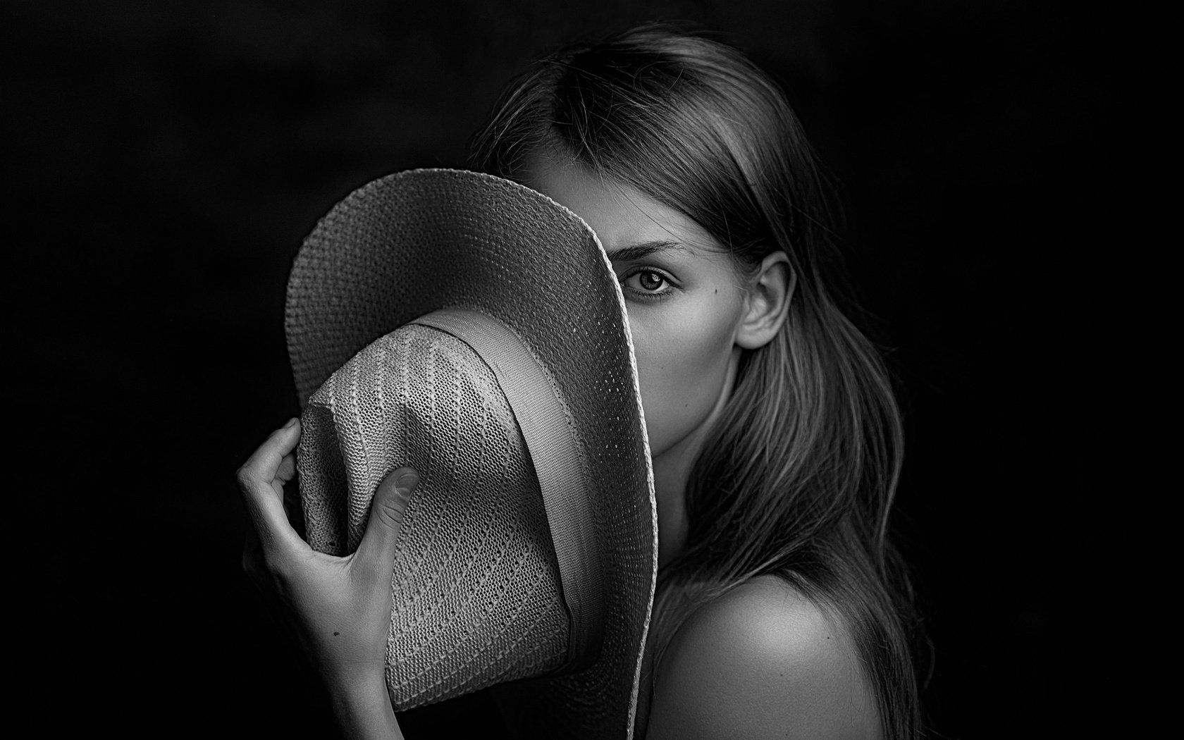 Обои девушка, портрет, чёрно-белое, шляпа, степан гладков, girl, portrait, black and white, hat, stepan gladkov разрешение 2560x1440 Загрузить