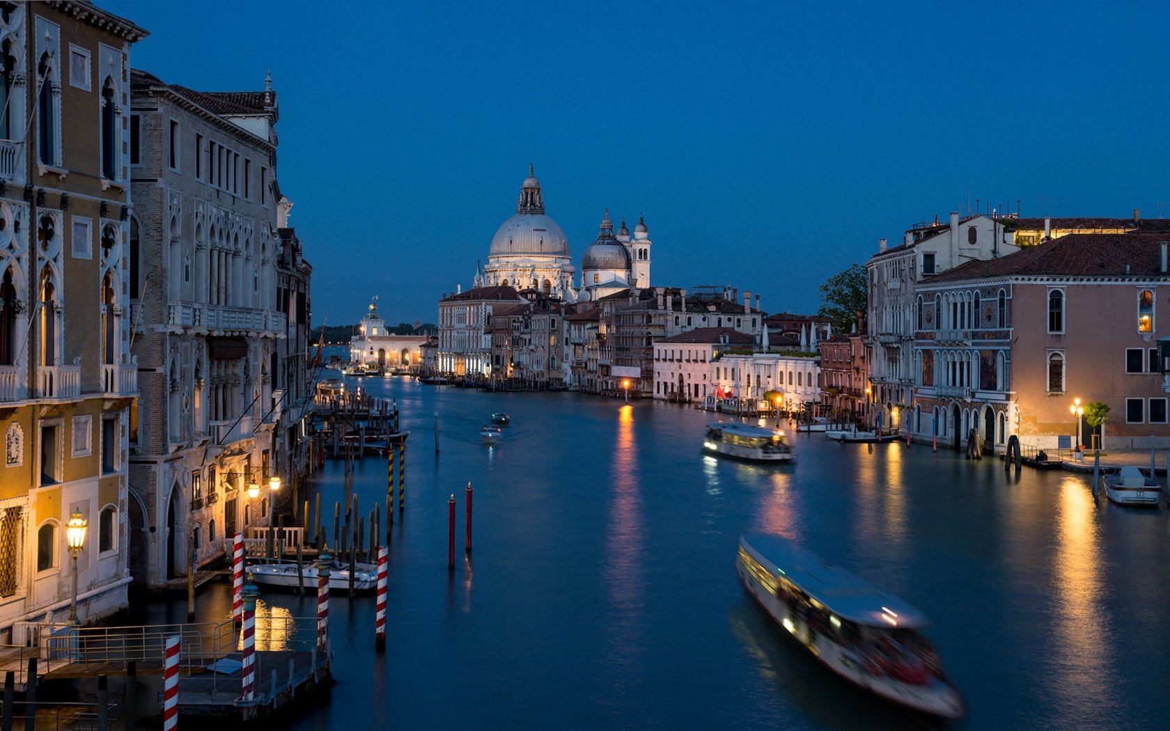 Обои ночь, огни, собор, венеция, канал, италия, night, lights, cathedral, venice, channel, italy разрешение 1920x1180 Загрузить