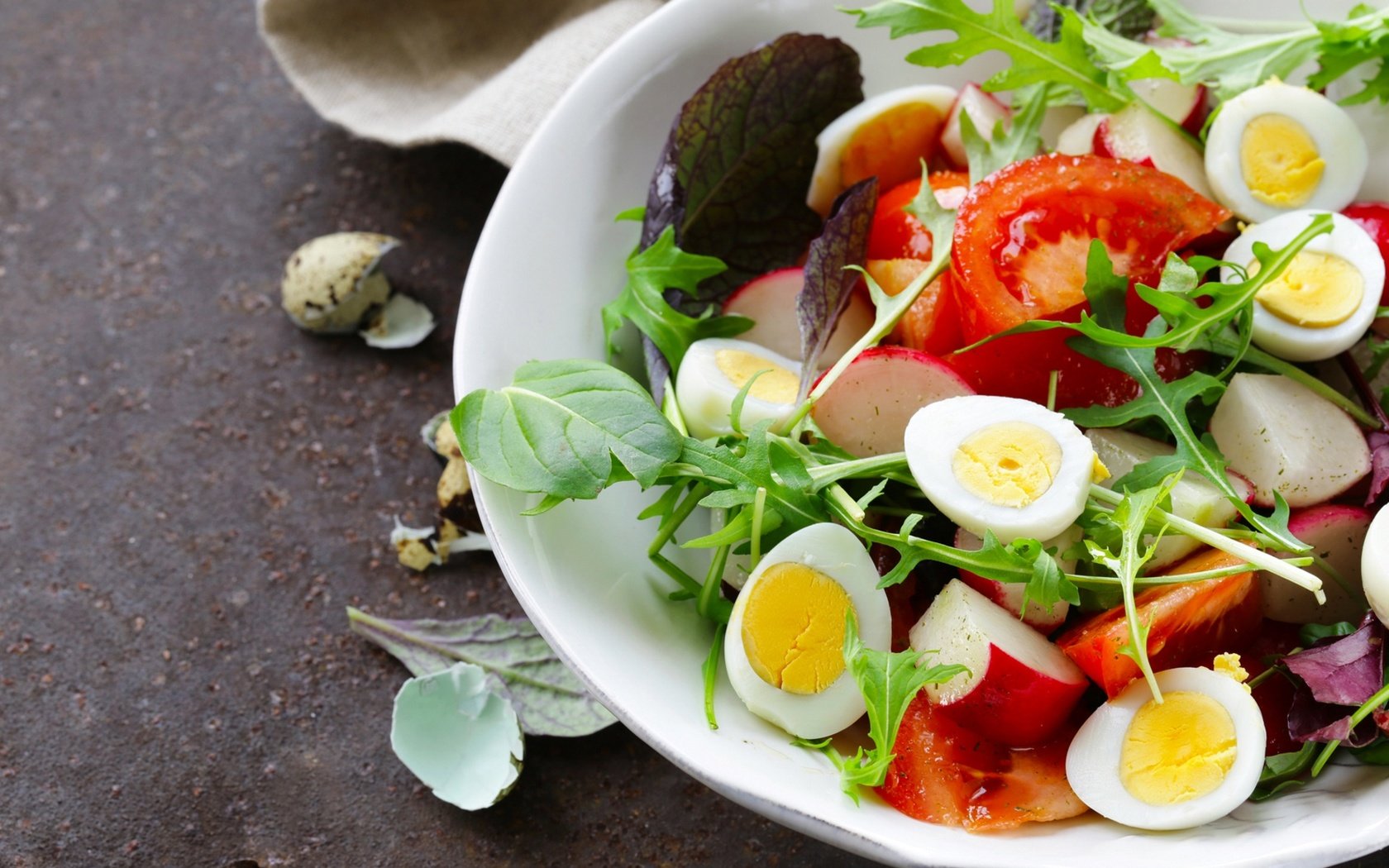 Обои овощи, помидоры, яйцо, салат, редис, руккола, vegetables, tomatoes, egg, salad, radishes, arugula разрешение 1920x1280 Загрузить