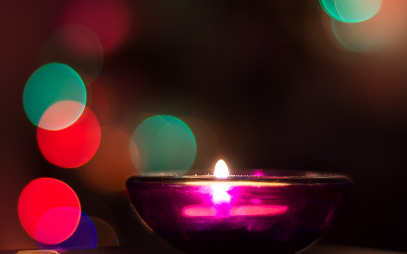 Обои свет, огонь, блики, свечка, свеча, праздник, light, fire, glare, candle, holiday разрешение 2560x1080 Загрузить