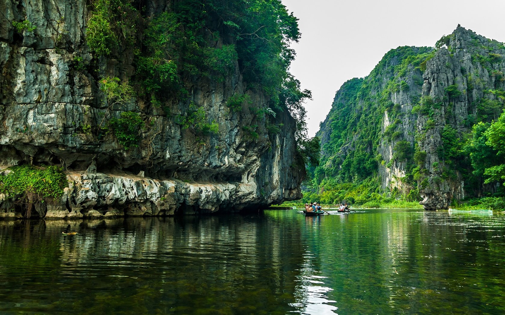 Обои река, скалы, лодки, вьетнам, river, rocks, boats, vietnam разрешение 2560x1476 Загрузить