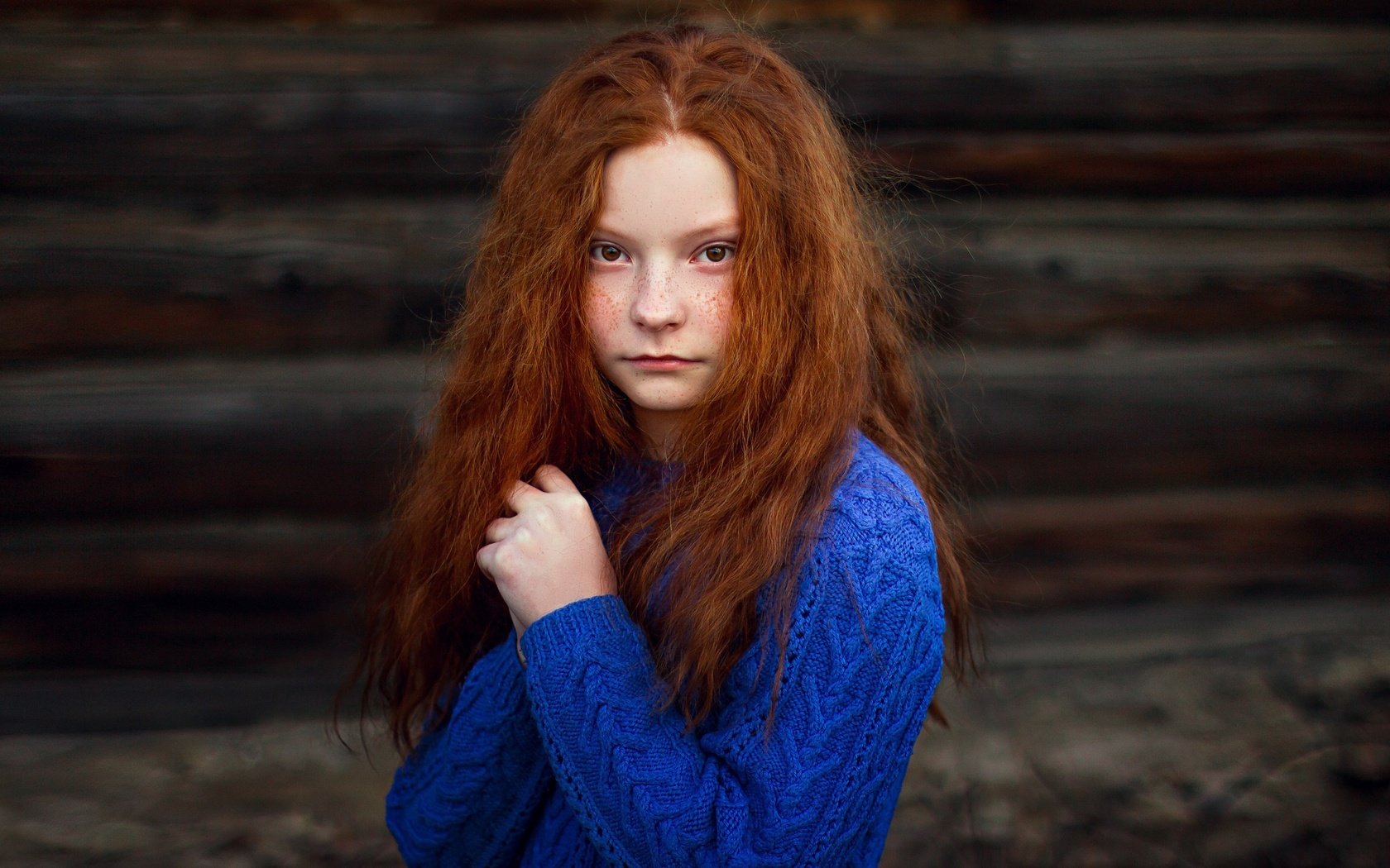 Обои портрет, дети, девочка, волосы, лицо, веснушки, рыжеволосая, portrait, children, girl, hair, face, freckles, redhead разрешение 2560x1441 Загрузить