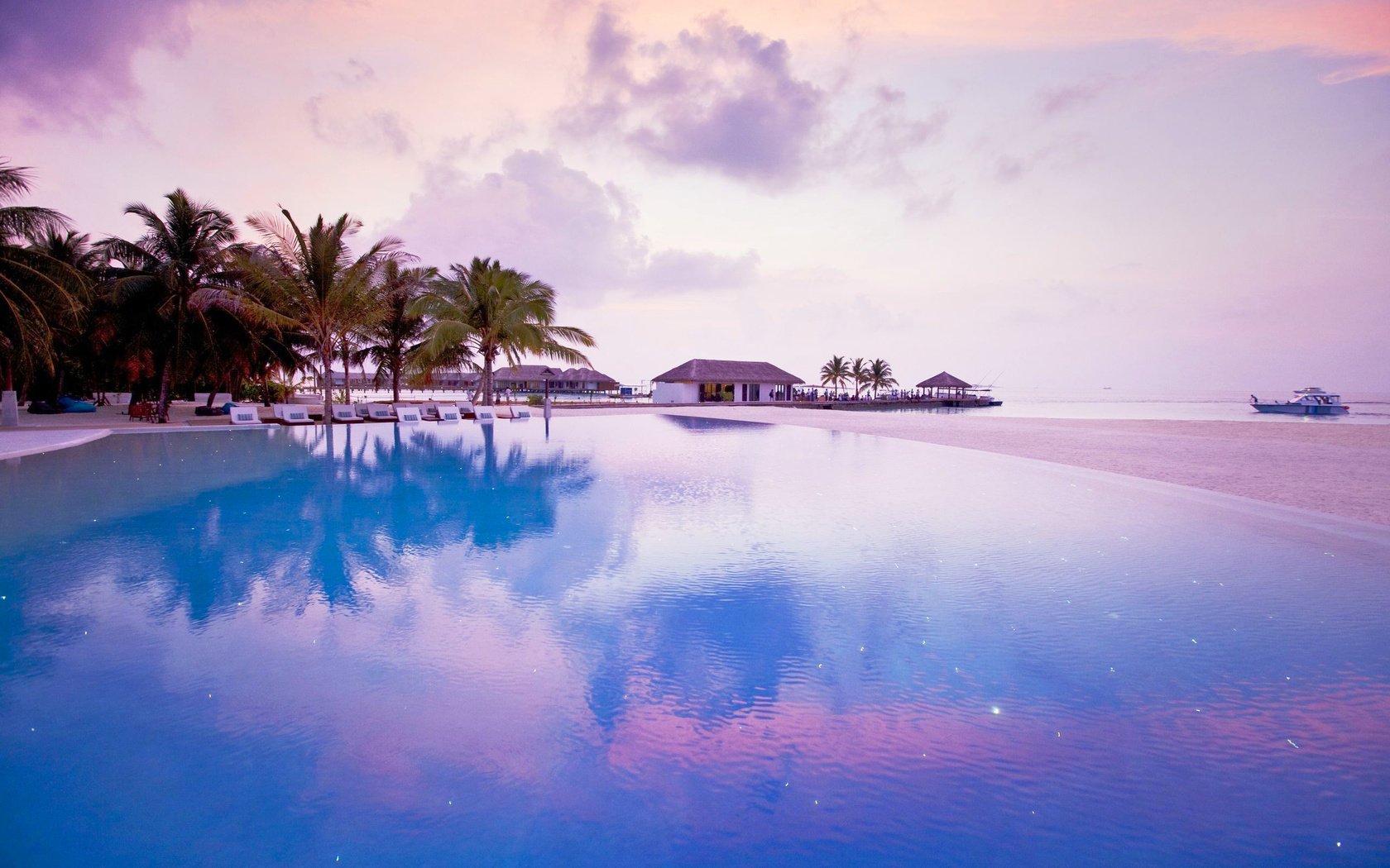 Обои море, пляж, отдых, остров, курорт, тропики, мальдивы, sea, beach, stay, island, resort, tropics, the maldives разрешение 2560x1600 Загрузить