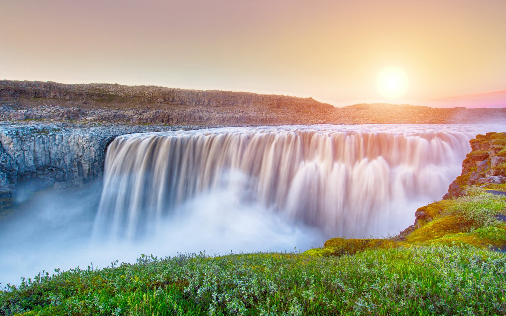 Обои река, водопад, исландия, водопад деттифосс, dettifoss, dettifoss waterfall, river, waterfall, iceland разрешение 3840x2400 Загрузить