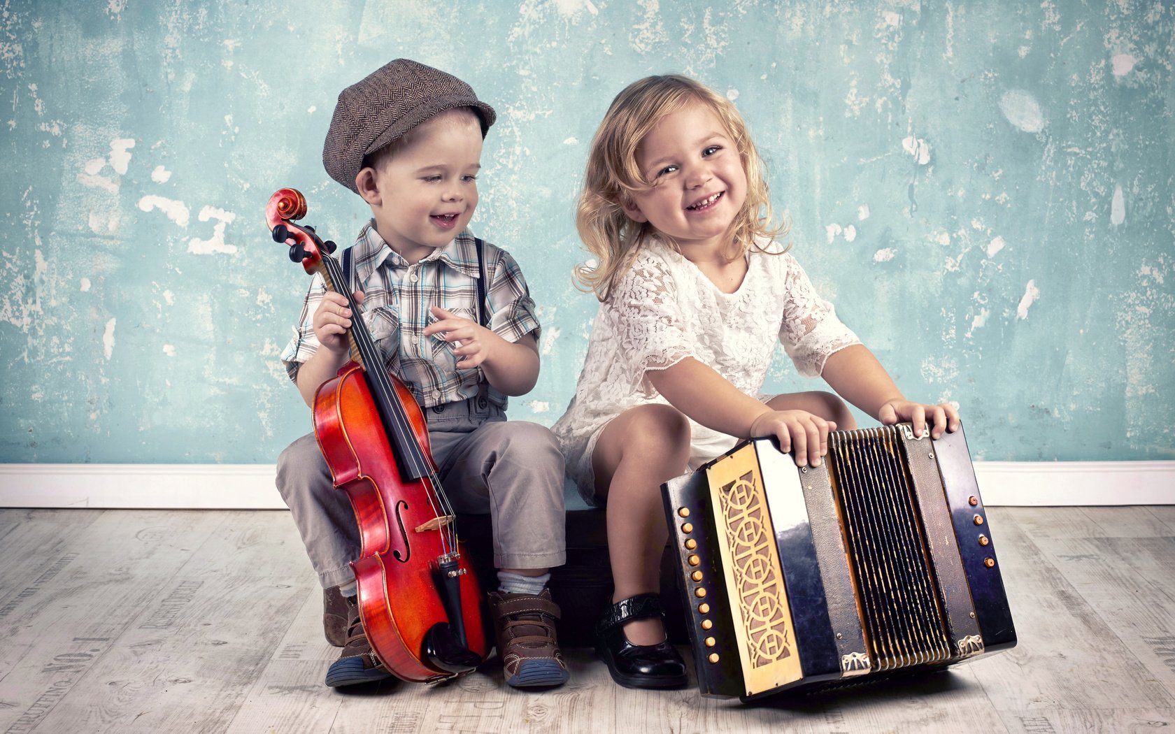 Обои скрипка, дети, девочка, мальчик, смех, аккордеон, violin, children, girl, boy, laughter, accordion разрешение 6361x4241 Загрузить