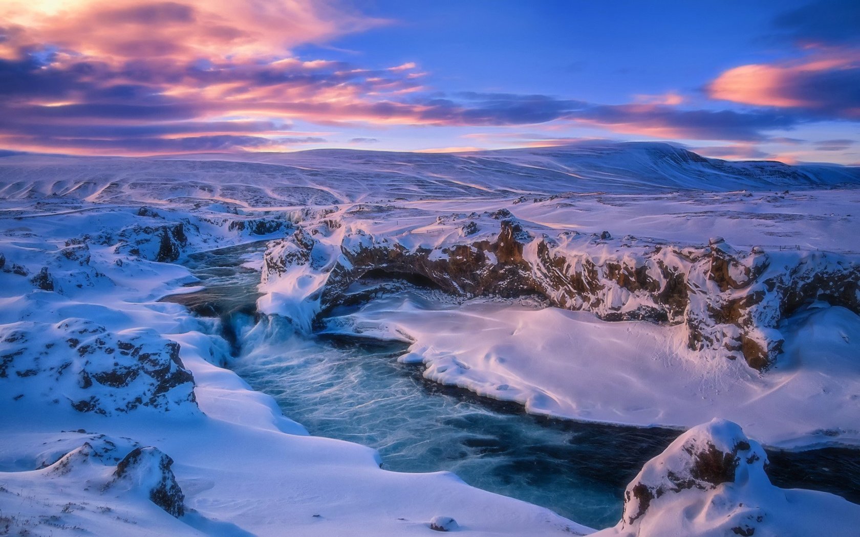 Обои небо, облака, река, снег, зима, пейзаж, льды, the sky, clouds, river, snow, winter, landscape, ice разрешение 1920x1200 Загрузить