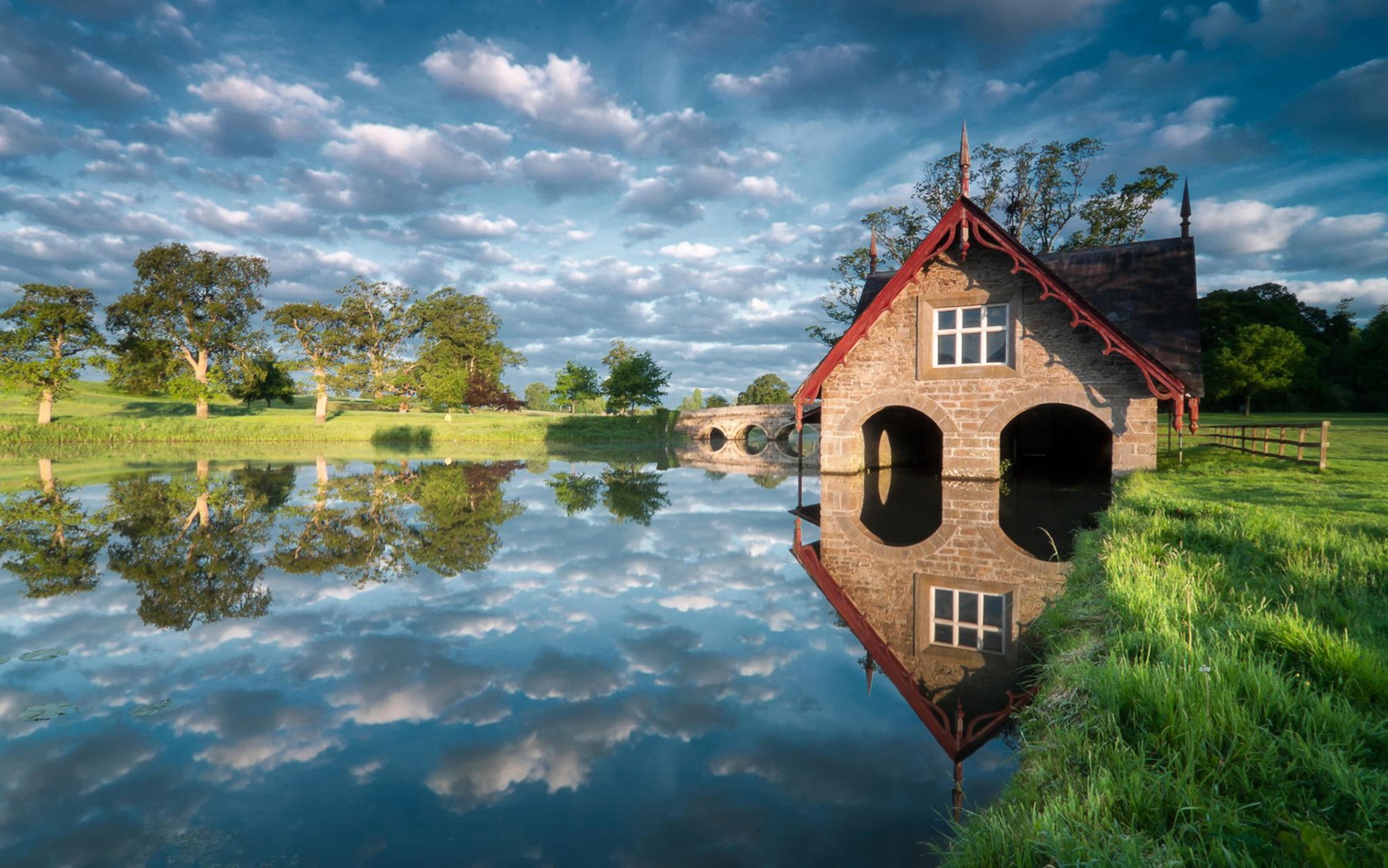 Обои озеро, природа, отражение, пейзаж, домик, lake, nature, reflection, landscape, house разрешение 1920x1200 Загрузить