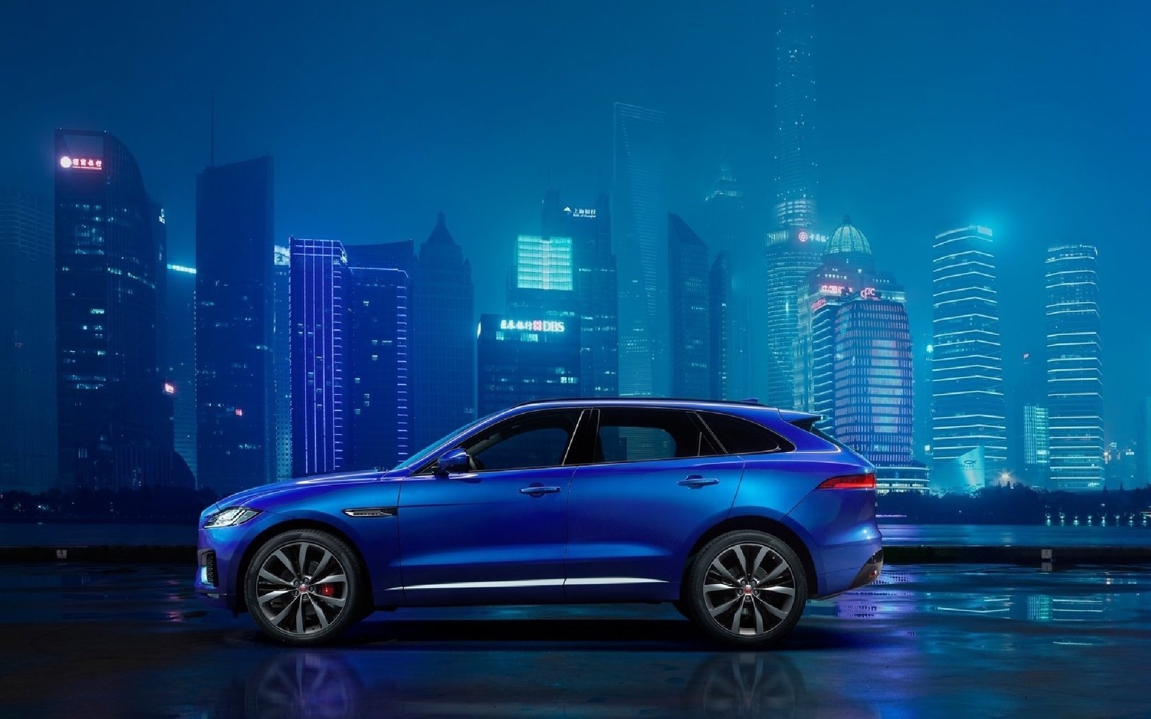 Обои города, автомобиль, высотки, автомобили, ноч, ягуа́р, jaguar f-pace, city, car, skyscrapers, cars, night, jaguar разрешение 2000x1270 Загрузить