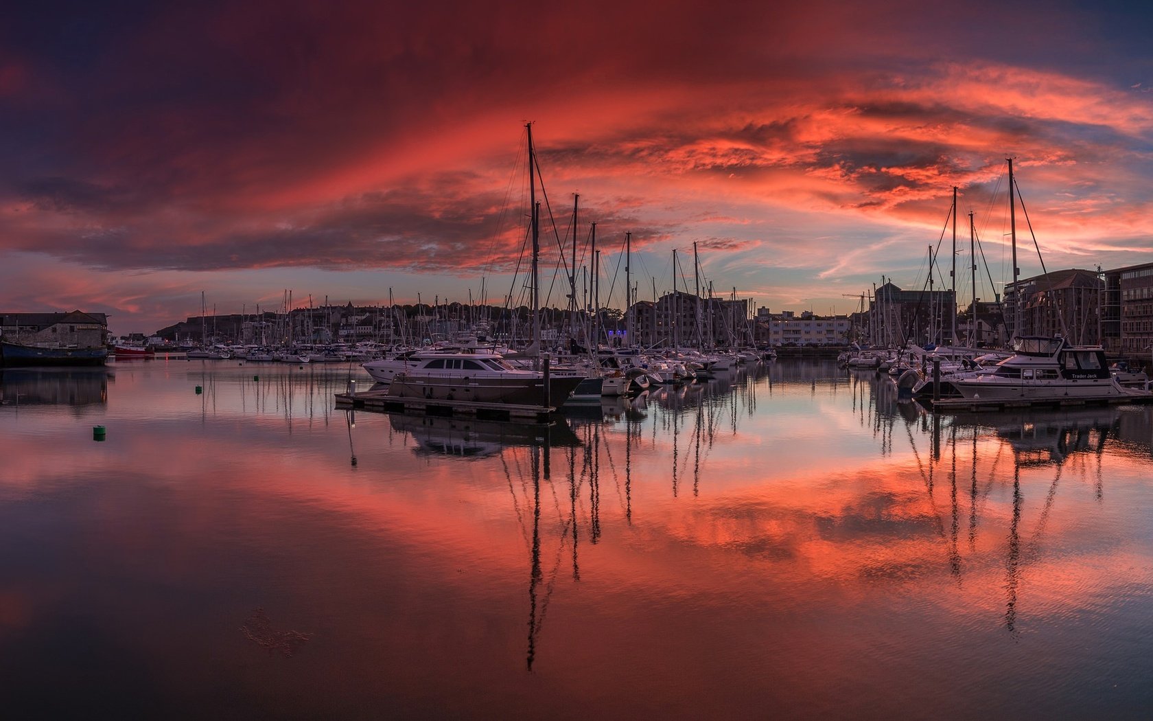 Обои лодка, англия, яхта, зарево, гавань, плимут, boat, england, yacht, glow, harbour, plymouth разрешение 2048x1108 Загрузить