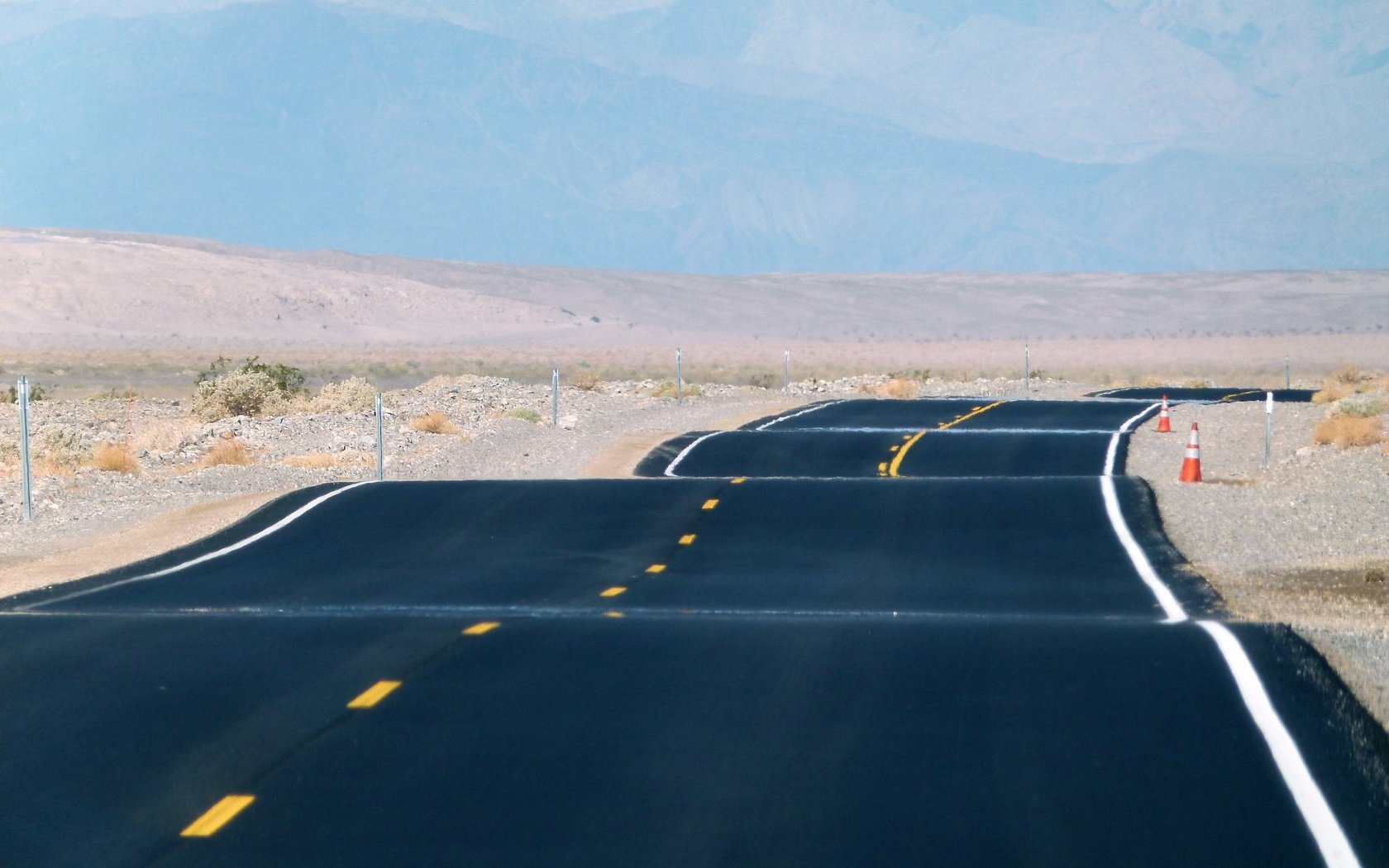 Обои дорога, асфальт, калифорния, долина смерти, road, asphalt, ca, death valley разрешение 4320x2880 Загрузить