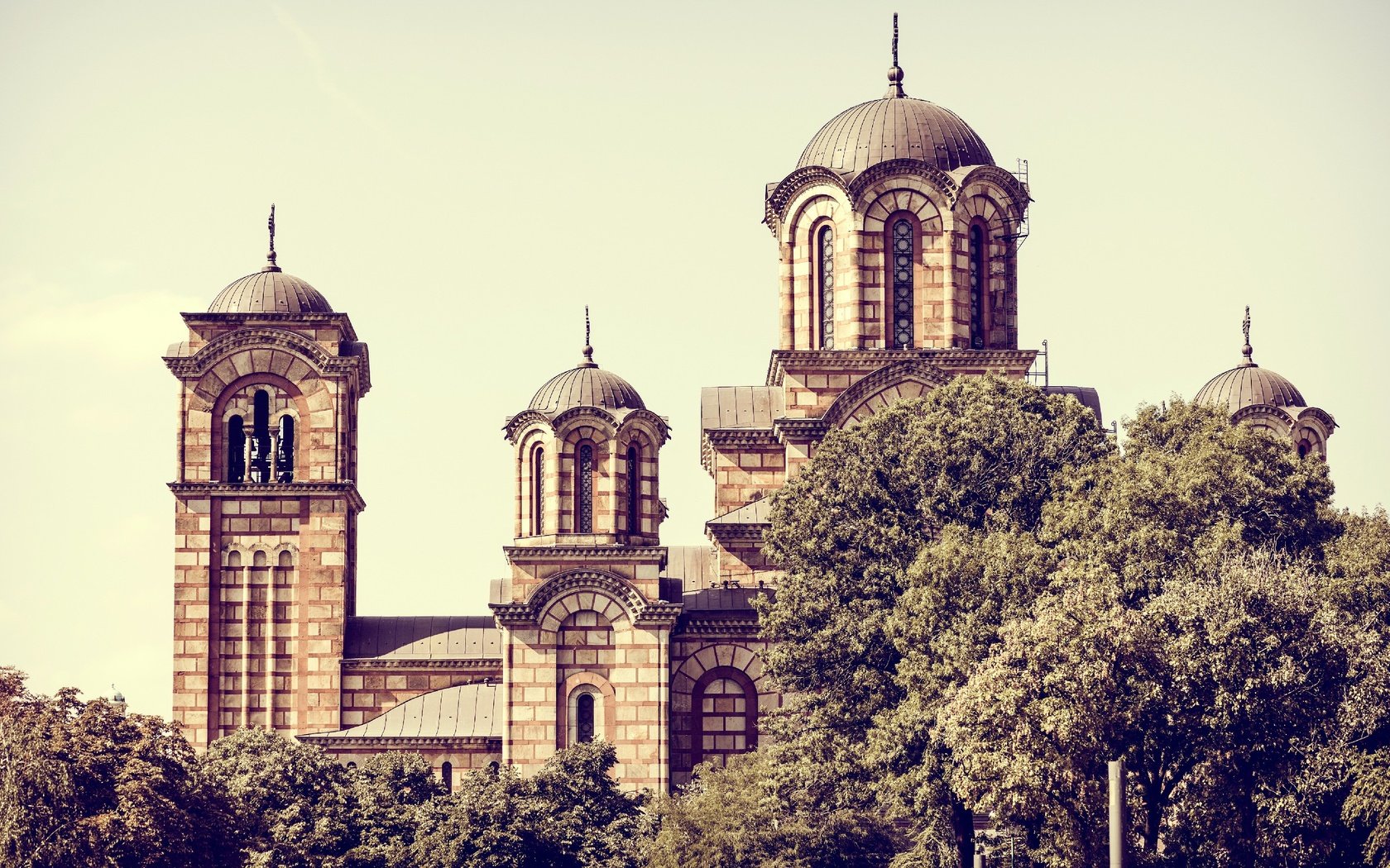 Обои церковь, архитектура, сербия, церковь святого марка, белград, church, architecture, serbia, st. mark's church, belgrade разрешение 2877x1920 Загрузить