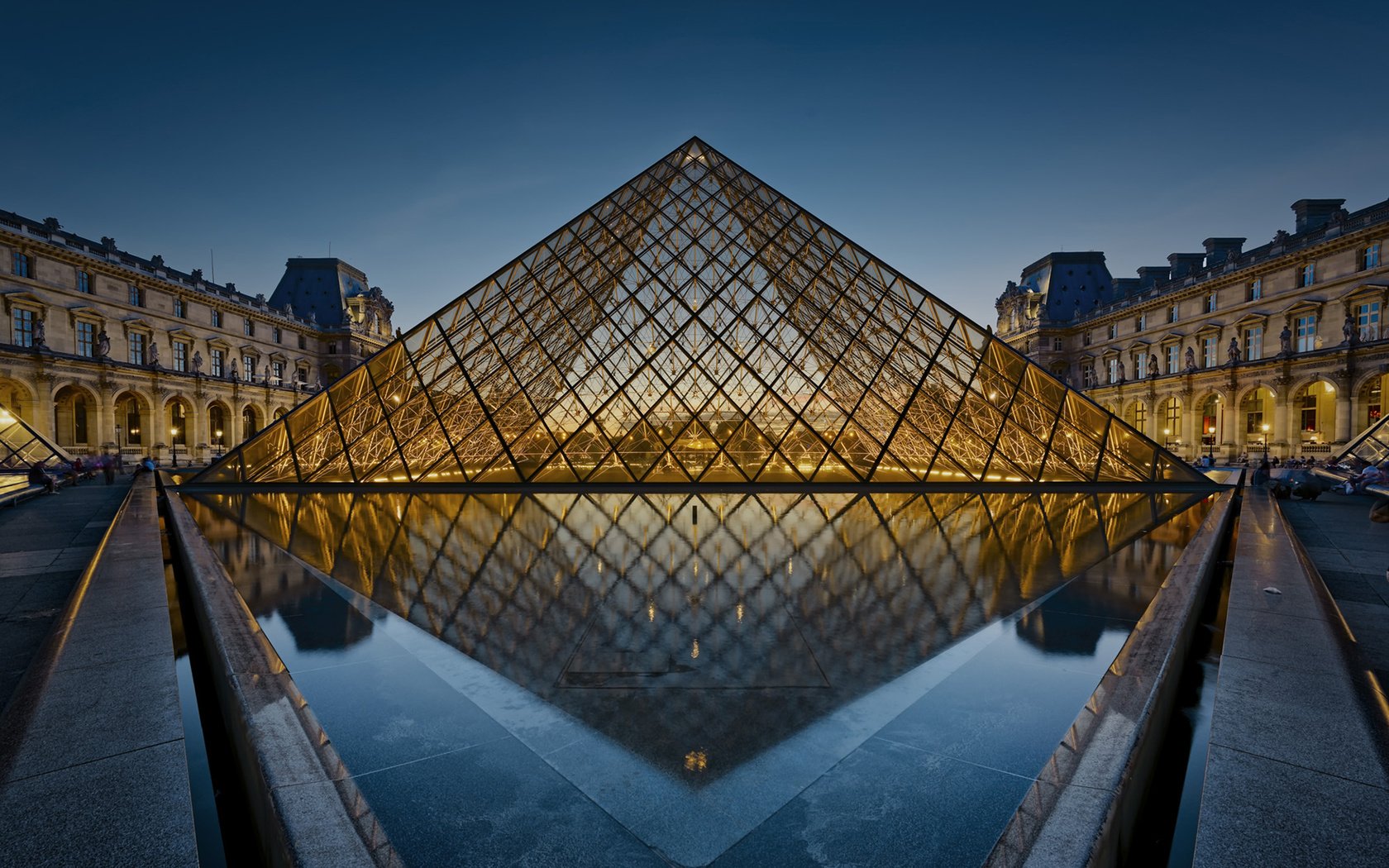 Обои отражение, париж, пирамида, франция, лувр, reflection, paris, pyramid, france, the louvre разрешение 1920x1200 Загрузить