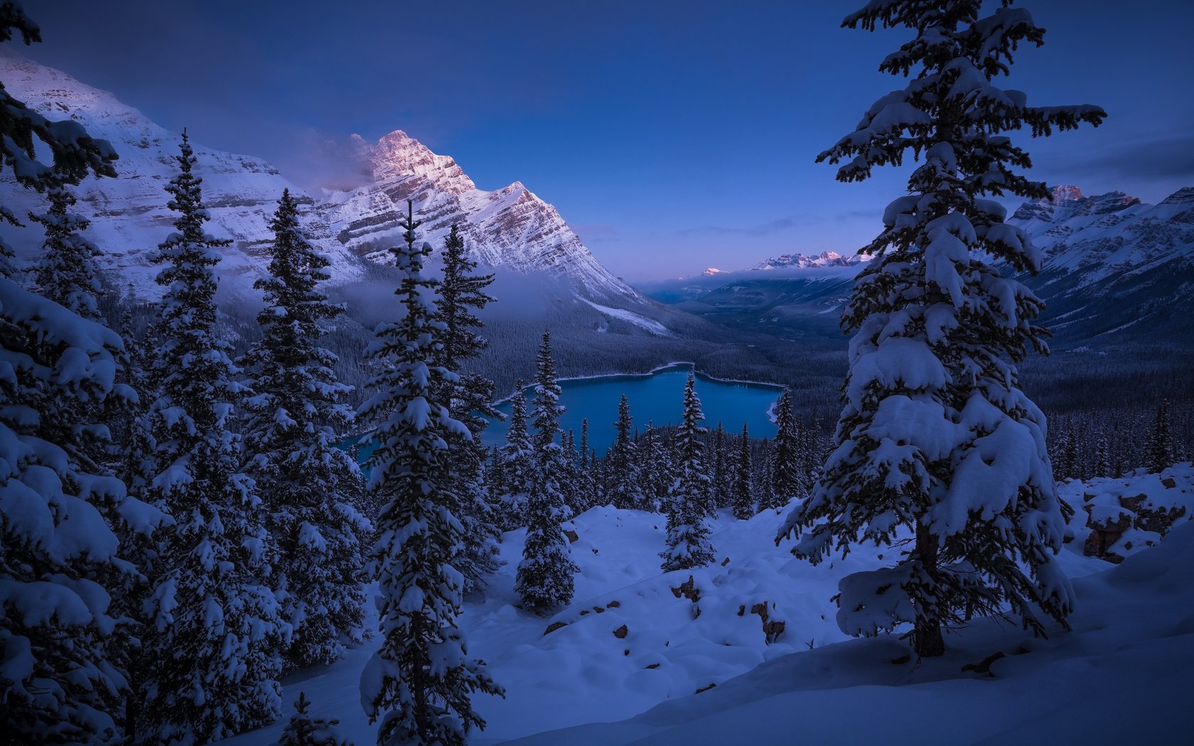 Обои озеро, горы, снег, лес, зима, канада, национальный парк банф, peyto lake, lake, mountains, snow, forest, winter, canada, banff national park разрешение 4000x2463 Загрузить