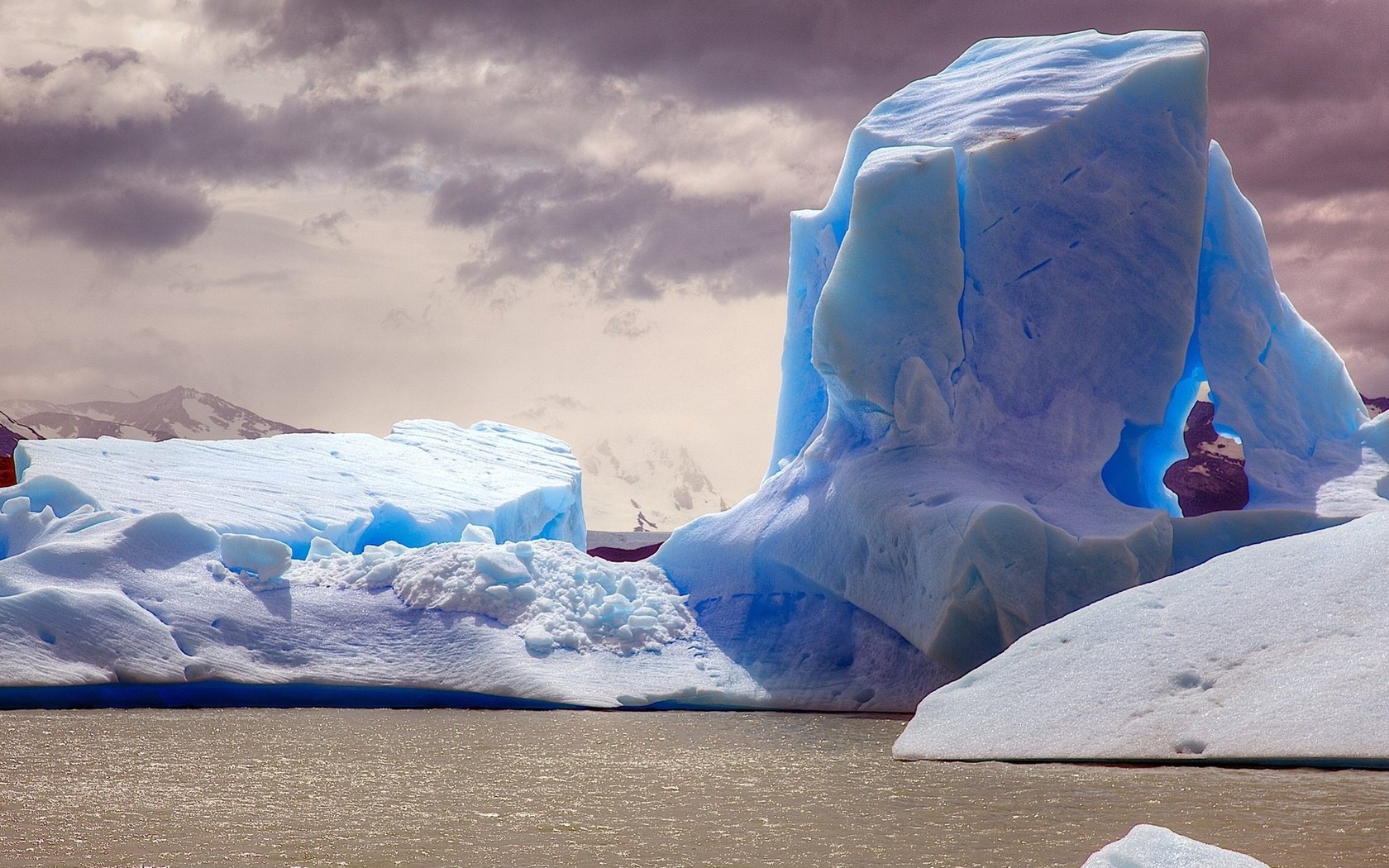 Обои небо, облака, снег, зима, лёд, айсберг, ледник, the sky, clouds, snow, winter, ice, iceberg, glacier разрешение 1920x1080 Загрузить