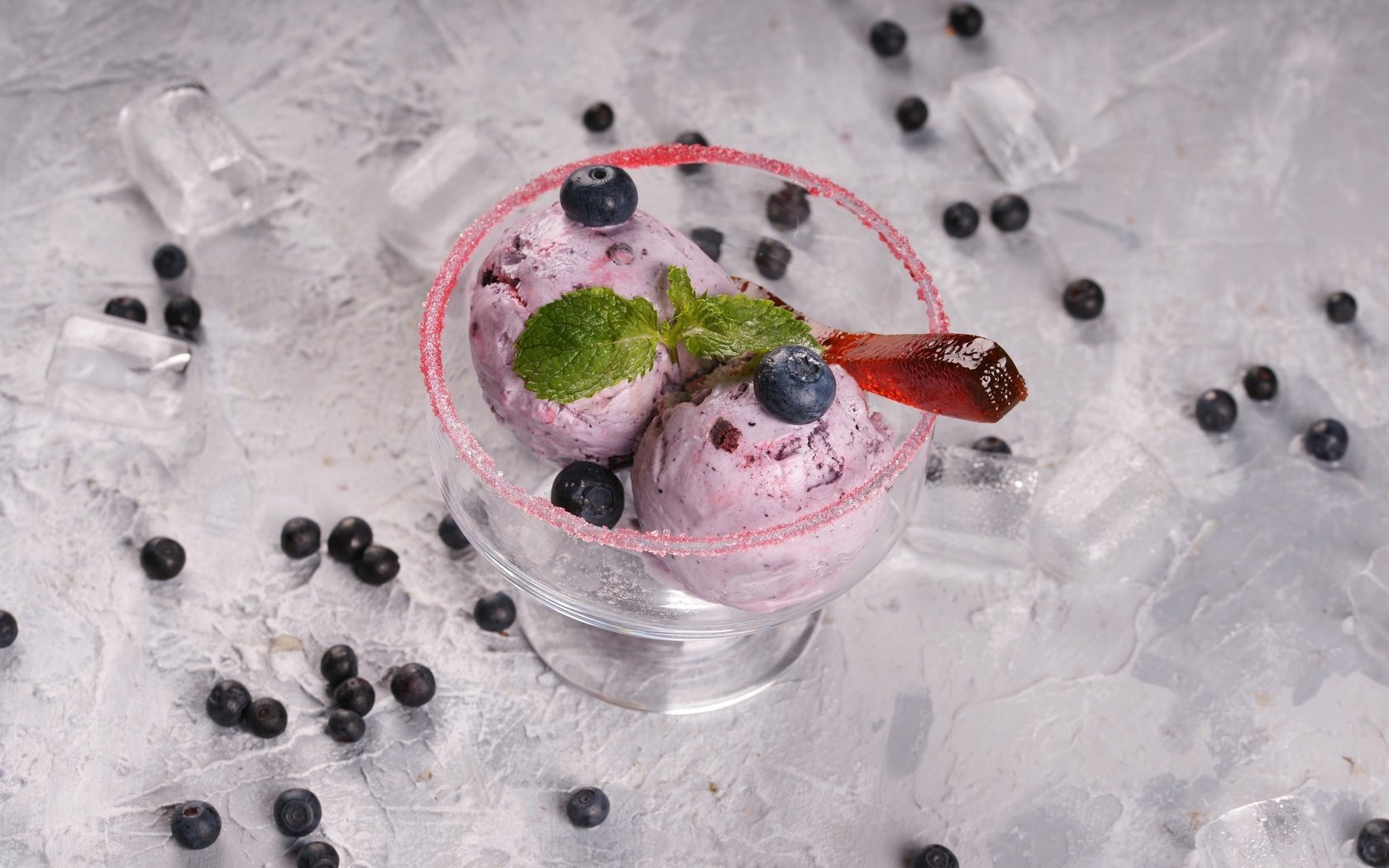 Обои мята, ягода, мороженое, черника, шоколад, десерт, mint, berry, ice cream, blueberries, chocolate, dessert разрешение 2048x1342 Загрузить