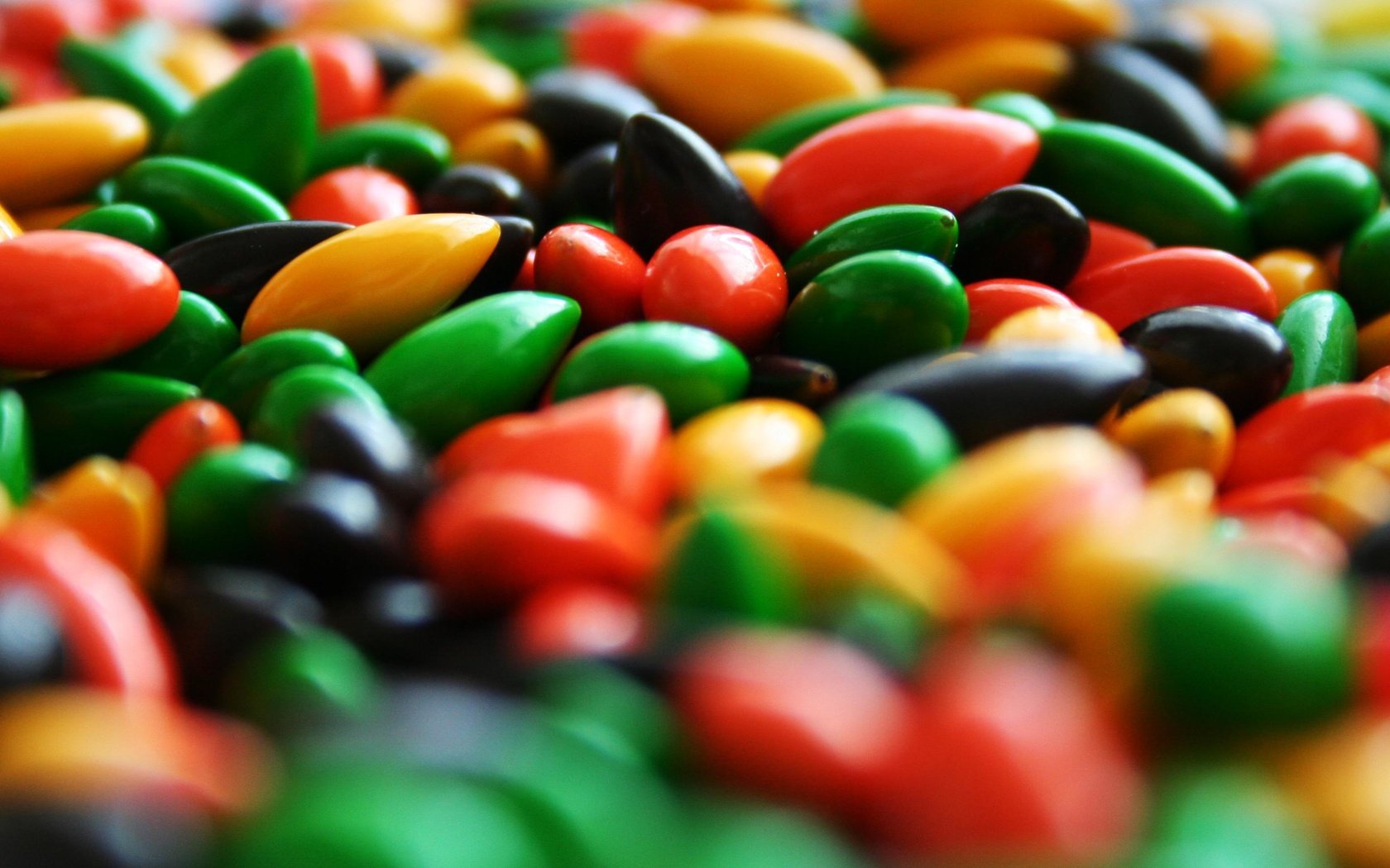 Обои разноцветные, конфеты, сладости, драже, colorful, candy, sweets, pills разрешение 3354x1740 Загрузить