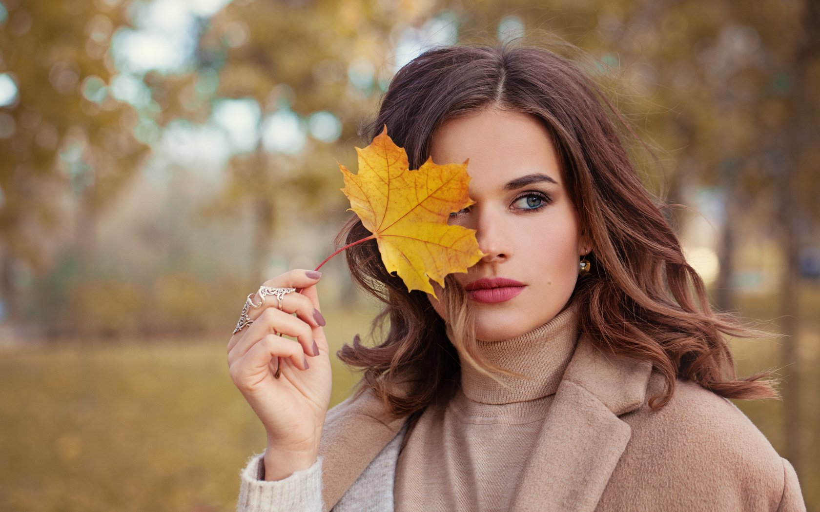 Обои девушка, портрет, взгляд, волосы, лицо, girl, portrait, look, hair, face разрешение 6144x4096 Загрузить