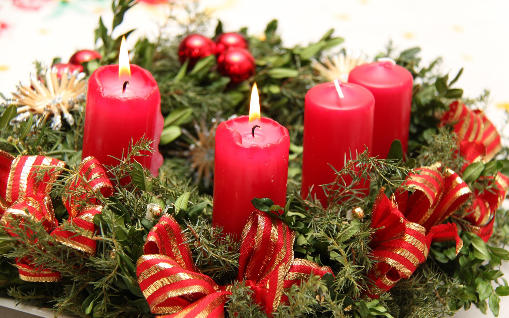 Обои свечи, новый год, рождество, венок, candles, new year, christmas, wreath разрешение 3840x2400 Загрузить