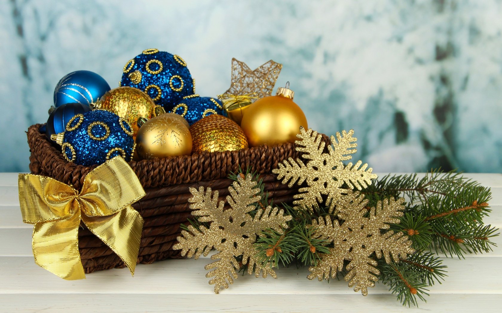 Обои новый год, снежинки, корзина, рождество, елочные игрушки, new year, snowflakes, basket, christmas, christmas decorations разрешение 2880x1800 Загрузить