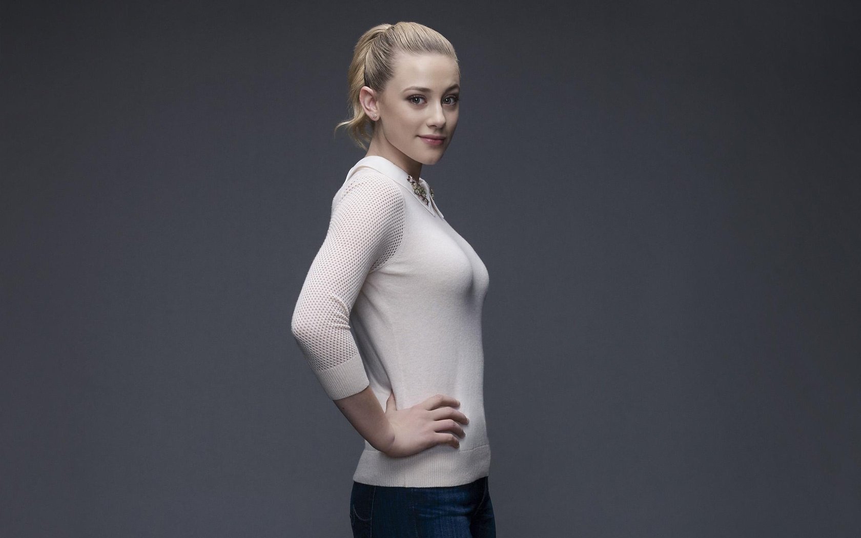 Обои поза, блондинка, ривердейл, betty cooper, лили рейнхарт, ривердэйл, pose, blonde, riverdale, lily reinhart разрешение 2250x1737 Загрузить