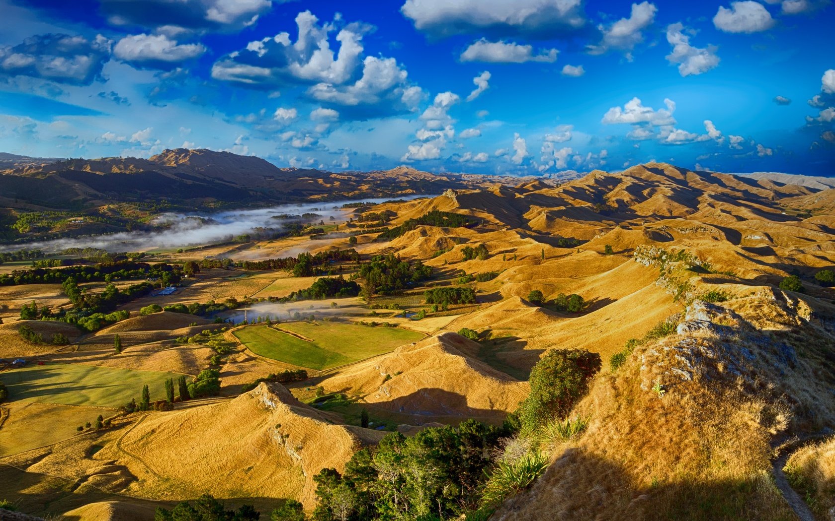 Обои небо, облака, горы, холмы, пейзаж, долина, новая зеландия, the sky, clouds, mountains, hills, landscape, valley, new zealand разрешение 4711x3197 Загрузить