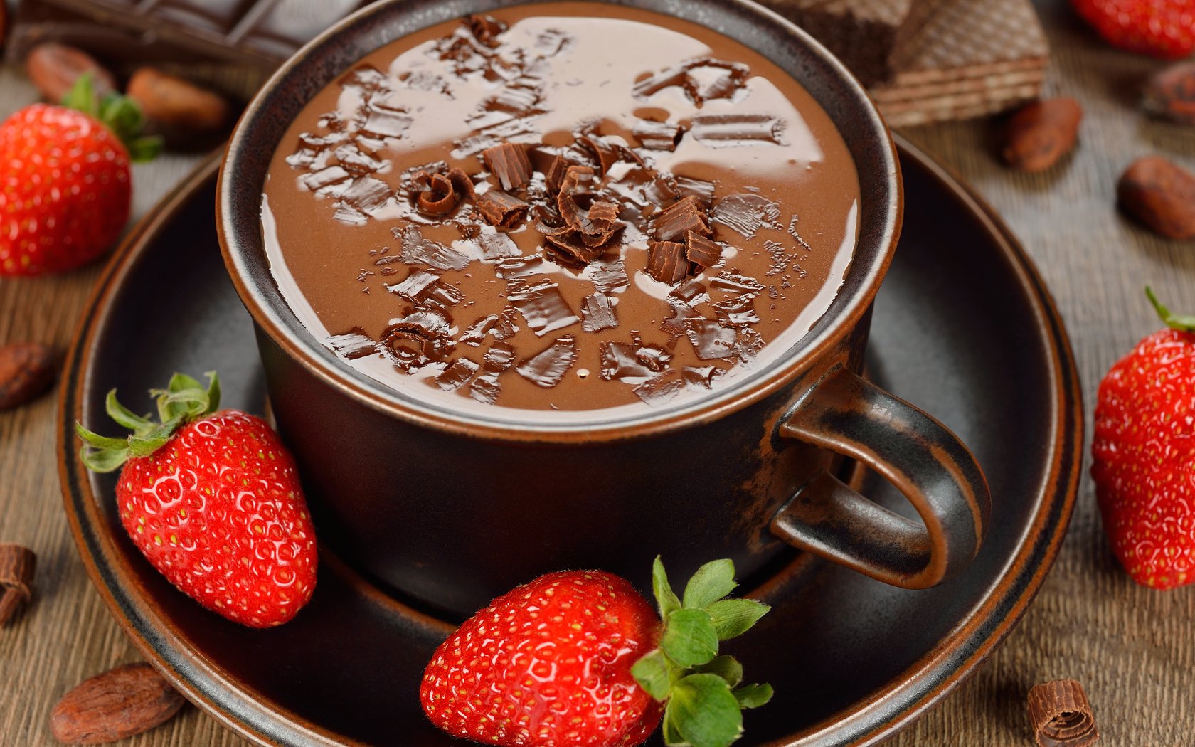 Обои фото, клубника, блюдце, чашка, горячий шоколад, photo, strawberry, saucer, cup, hot chocolate разрешение 5041x4016 Загрузить