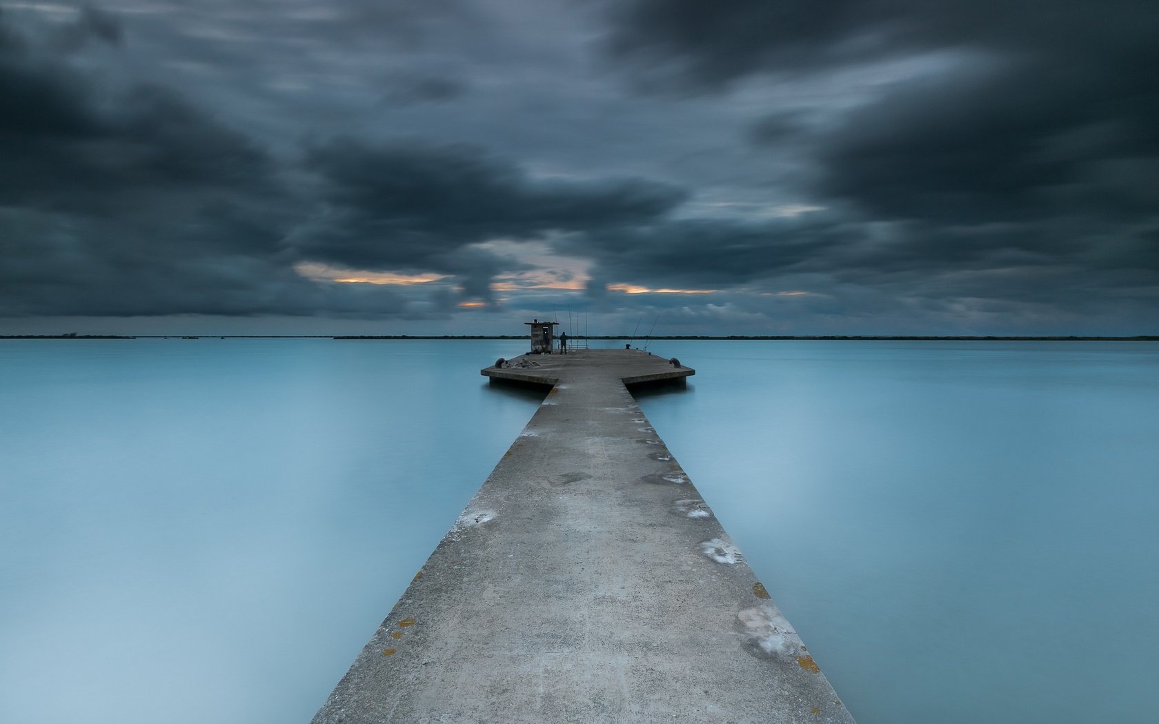 Обои небо, облака, река, тучи, пирс, португалия, лиссабон, the sky, clouds, river, pierce, portugal, lisbon разрешение 2560x1504 Загрузить