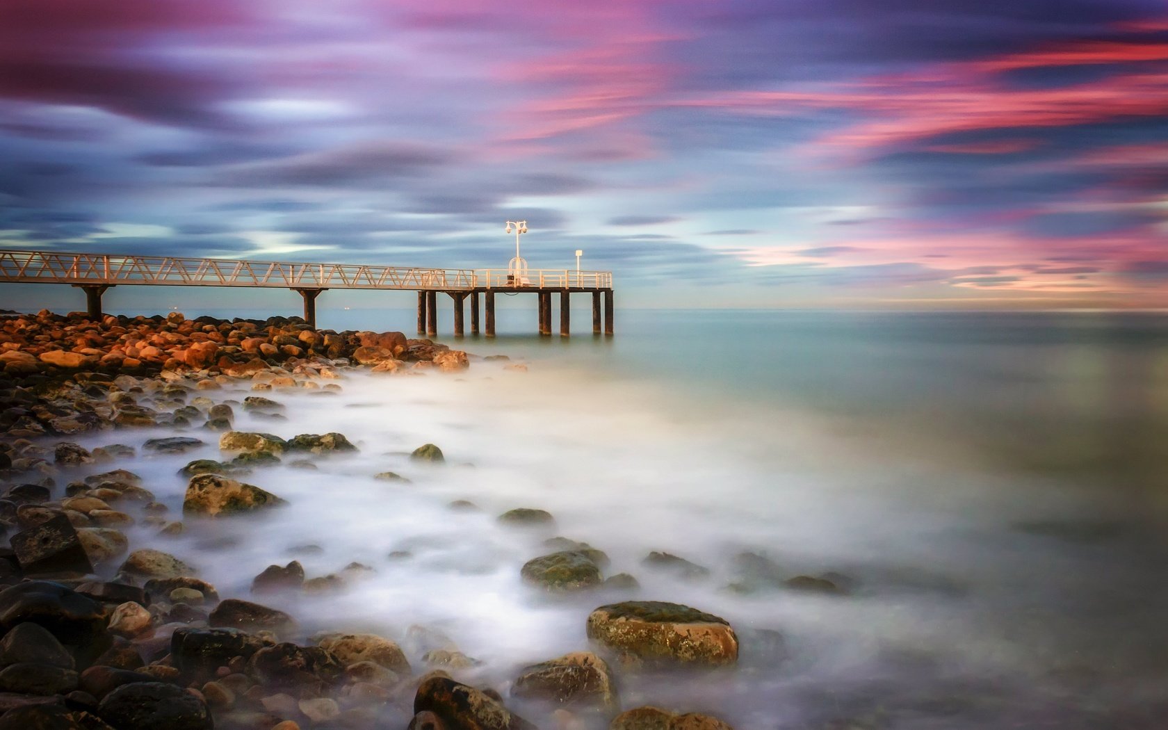 Обои облака, камни, берег, море, пляж, горизонт, пирс, clouds, stones, shore, sea, beach, horizon, pierce разрешение 4706x3137 Загрузить