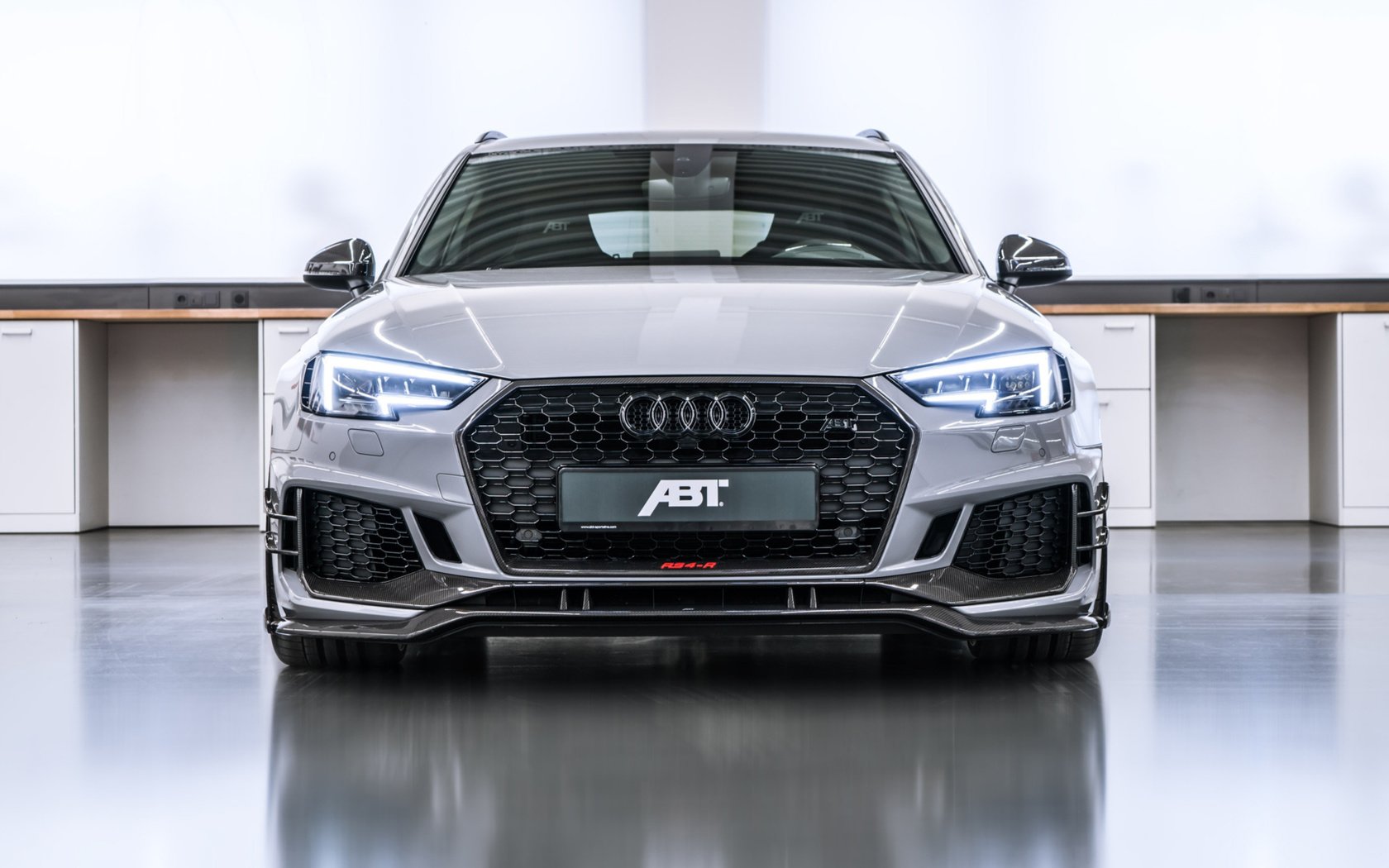 Обои белый, тюнинг, универсал, audim, rs4-rm, white, tuning, wagon разрешение 1920x1080 Загрузить