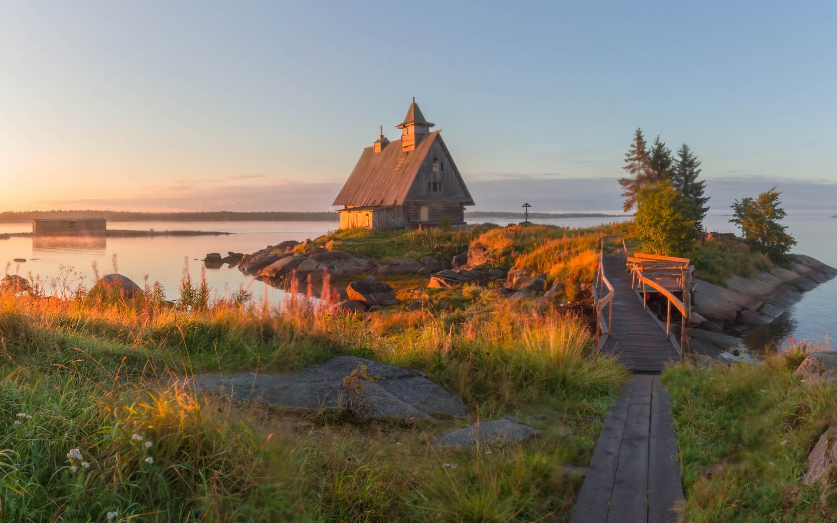 Обои камни, мостик, пейзаж, море, утро, дом, островок, травы, stones, the bridge, landscape, sea, morning, house, island, grass разрешение 2112x1188 Загрузить